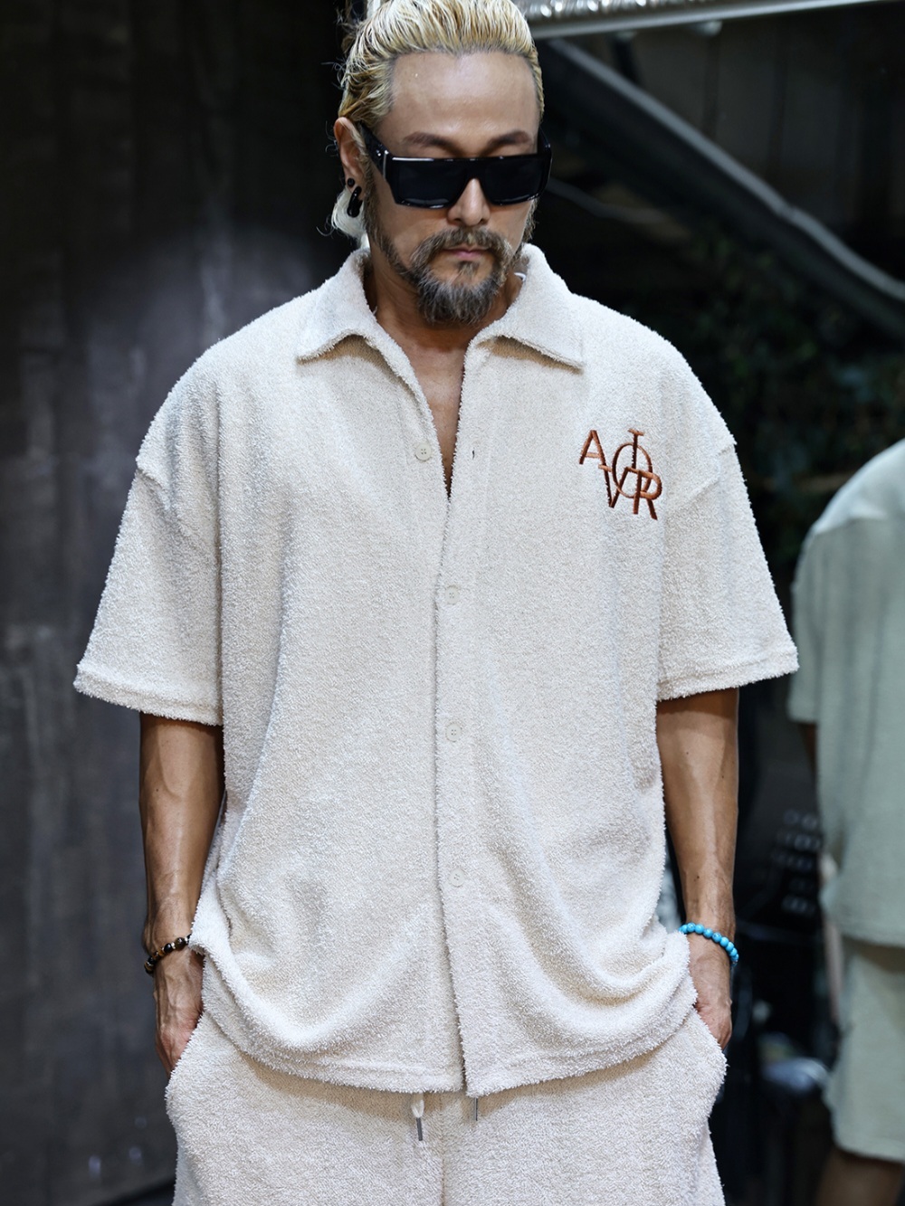 刺繡粗毛圈毛巾短袖襯衫