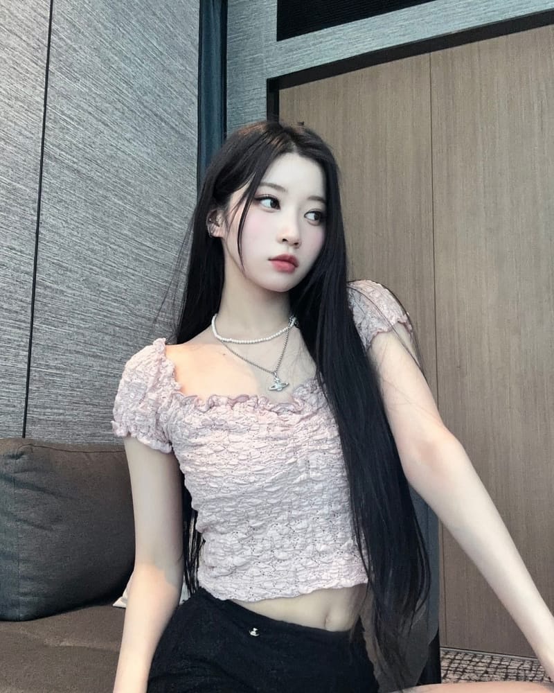 VIVIENNE WESTWOOD MINI BAS RELIEF PENDANT 星球浮雕吊墜 黃銅 項鍊 女款 銀色