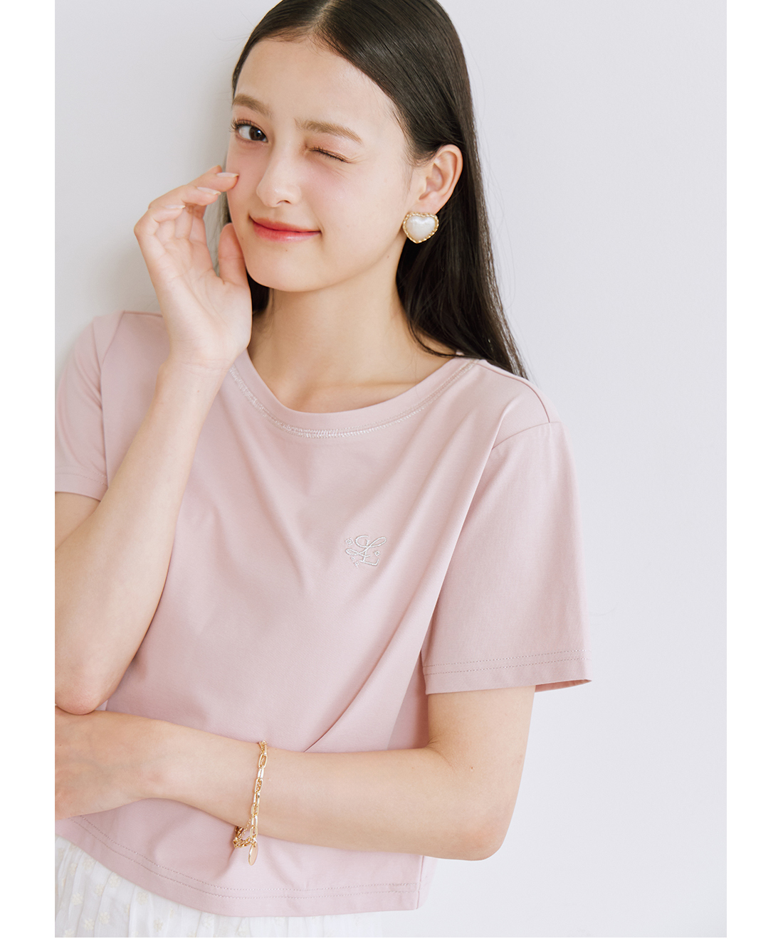 [預購] LILLIAN CARAT 閃亮刺繡短版T恤