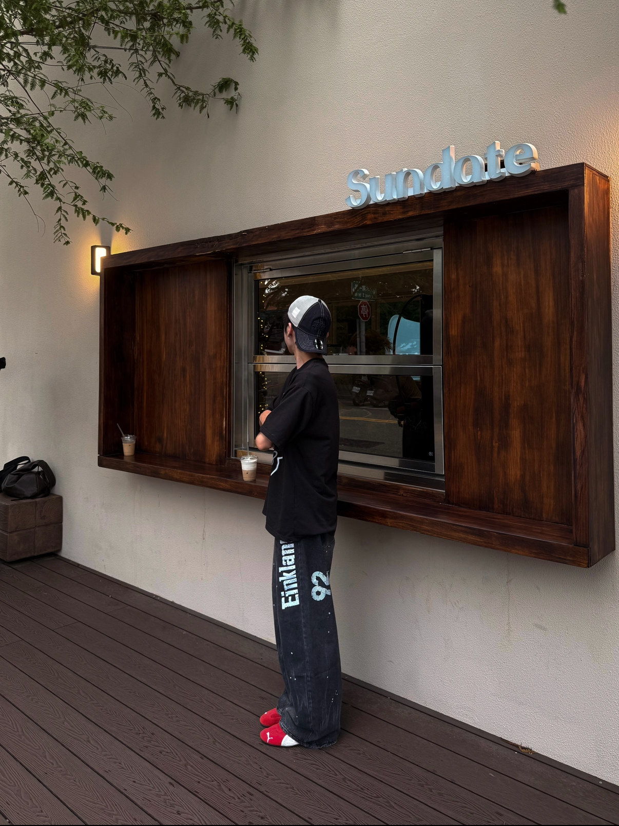 (部分現貨) 潑墨斑駁英文闊腿牛仔褲