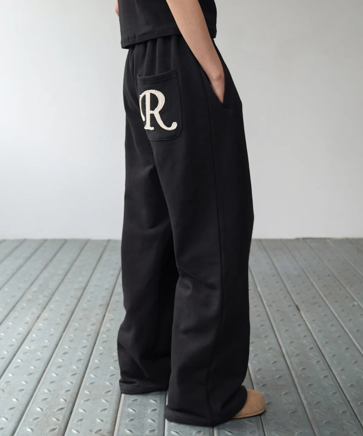 Rock Cake Applique R Pocket Jogger