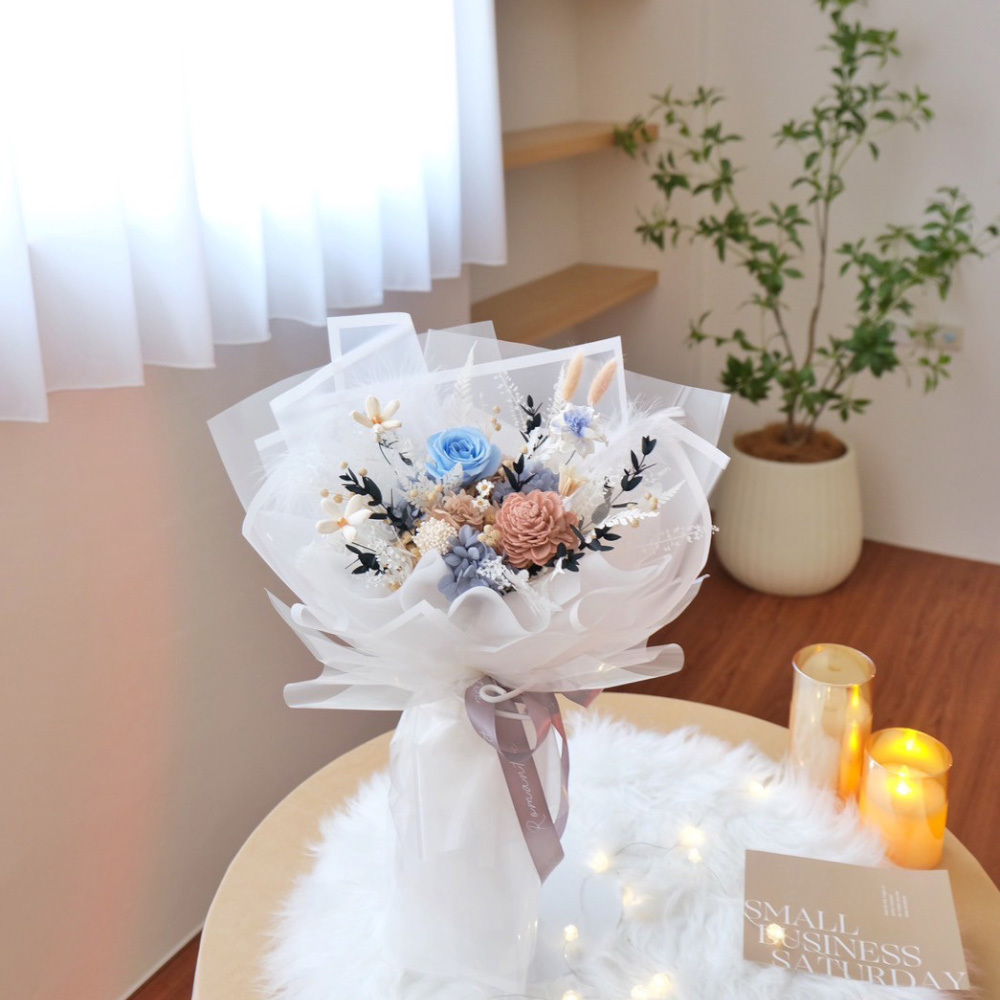 廣島之戀 永生玫瑰花束 / 純白包裝M