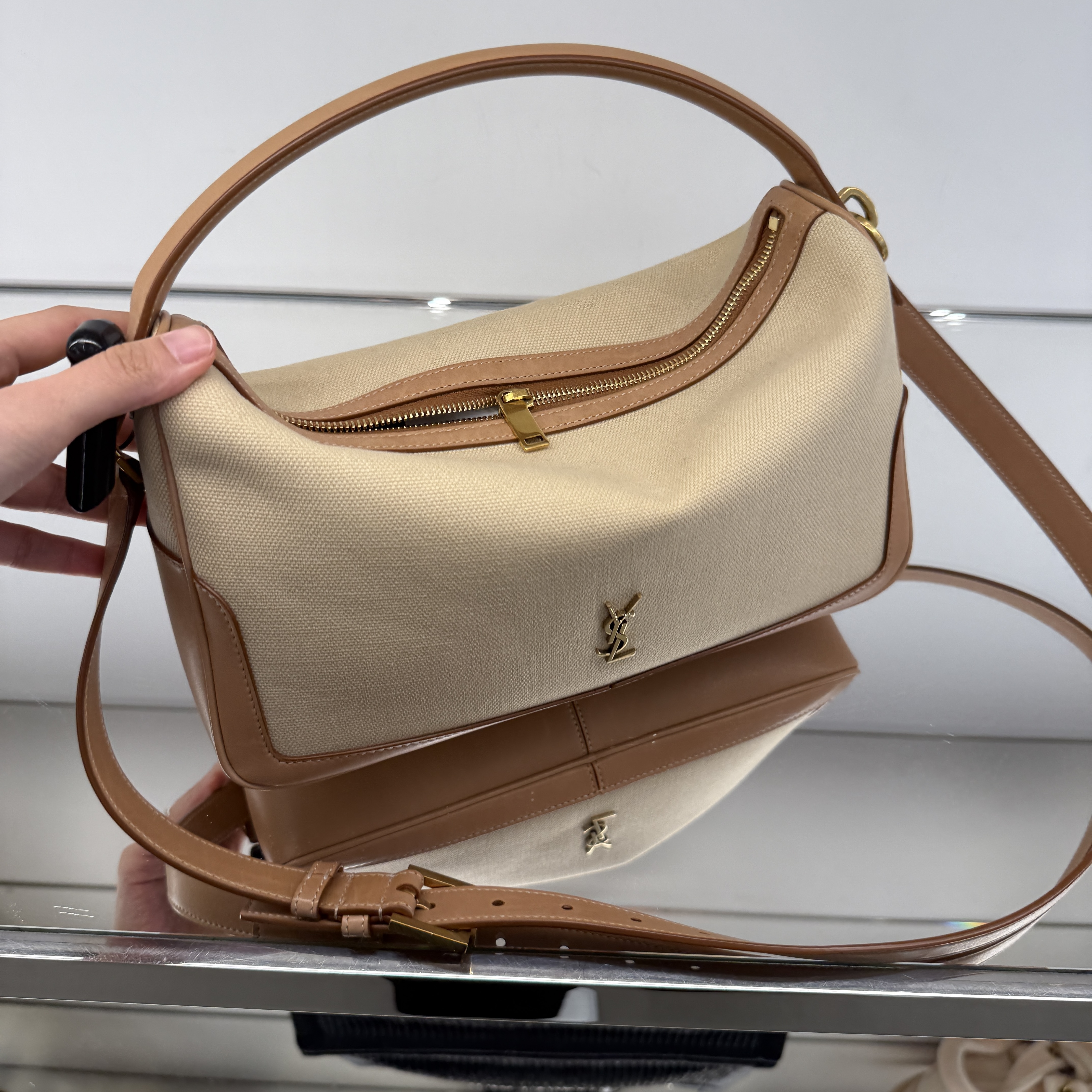 Saint Laurent Camera Supple Bag Beige 786156