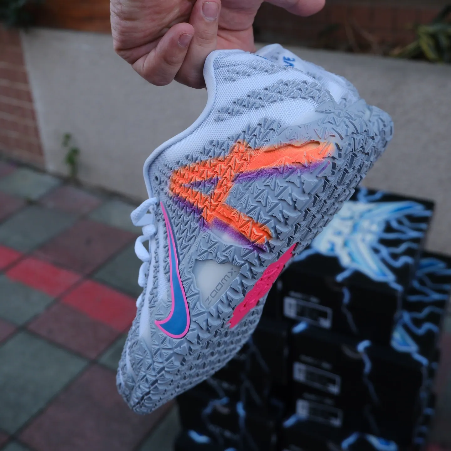 (預訂) Nike Ja 3 - Light Show