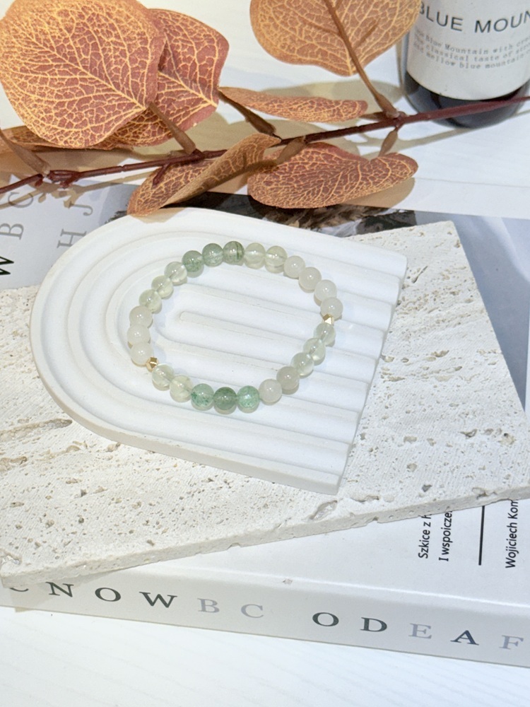 C086-綠草莓晶x葡萄石x白月光水晶手鍊6mm【預購】