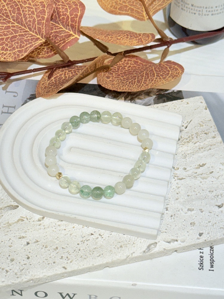 C086-綠草莓晶x葡萄石x白月光水晶手鍊6mm【預購】