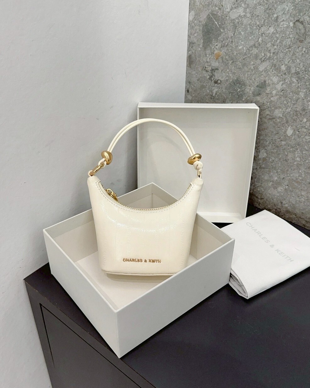 CHARLES & KEITH 小CK Augustine 迷你包 福袋包 手提包 肩背包 共3色