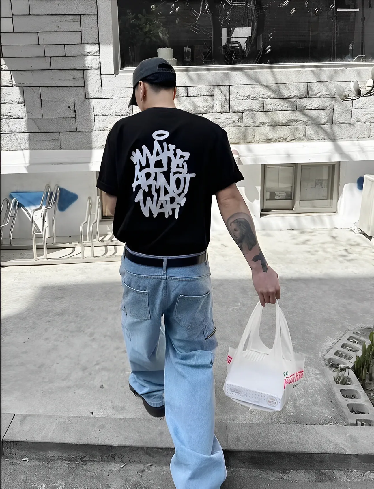 MAKE ART NOT WAR 塗鴉 藝術 英文 短袖