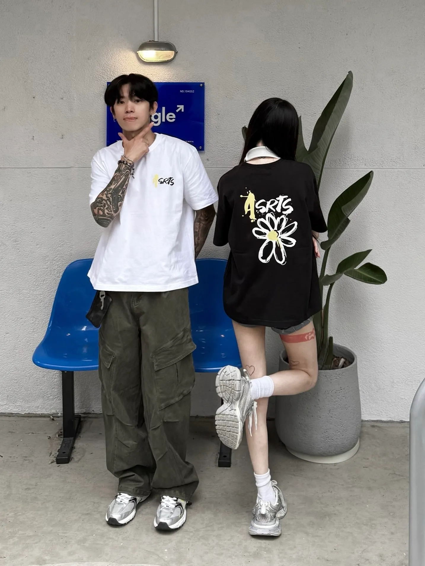 手繪 小花 寬短 BOXY 短袖