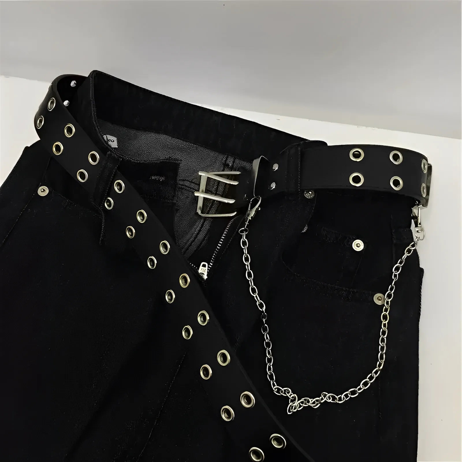 雙孔 洞洞 褲鏈 金屬 設計 皮帶