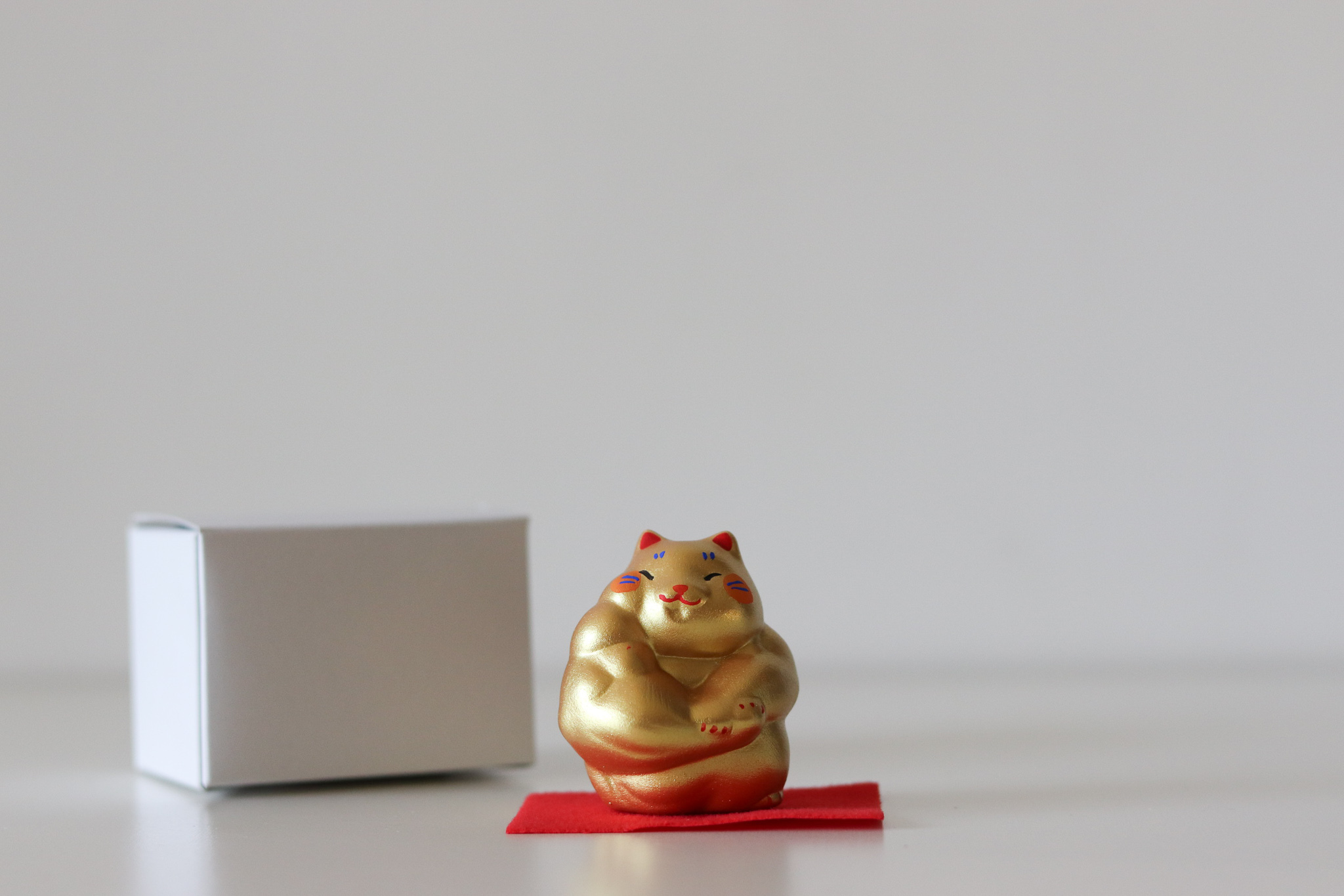 日本 龍虎堂 剛腕 招財貓(小/展示二頭肌)