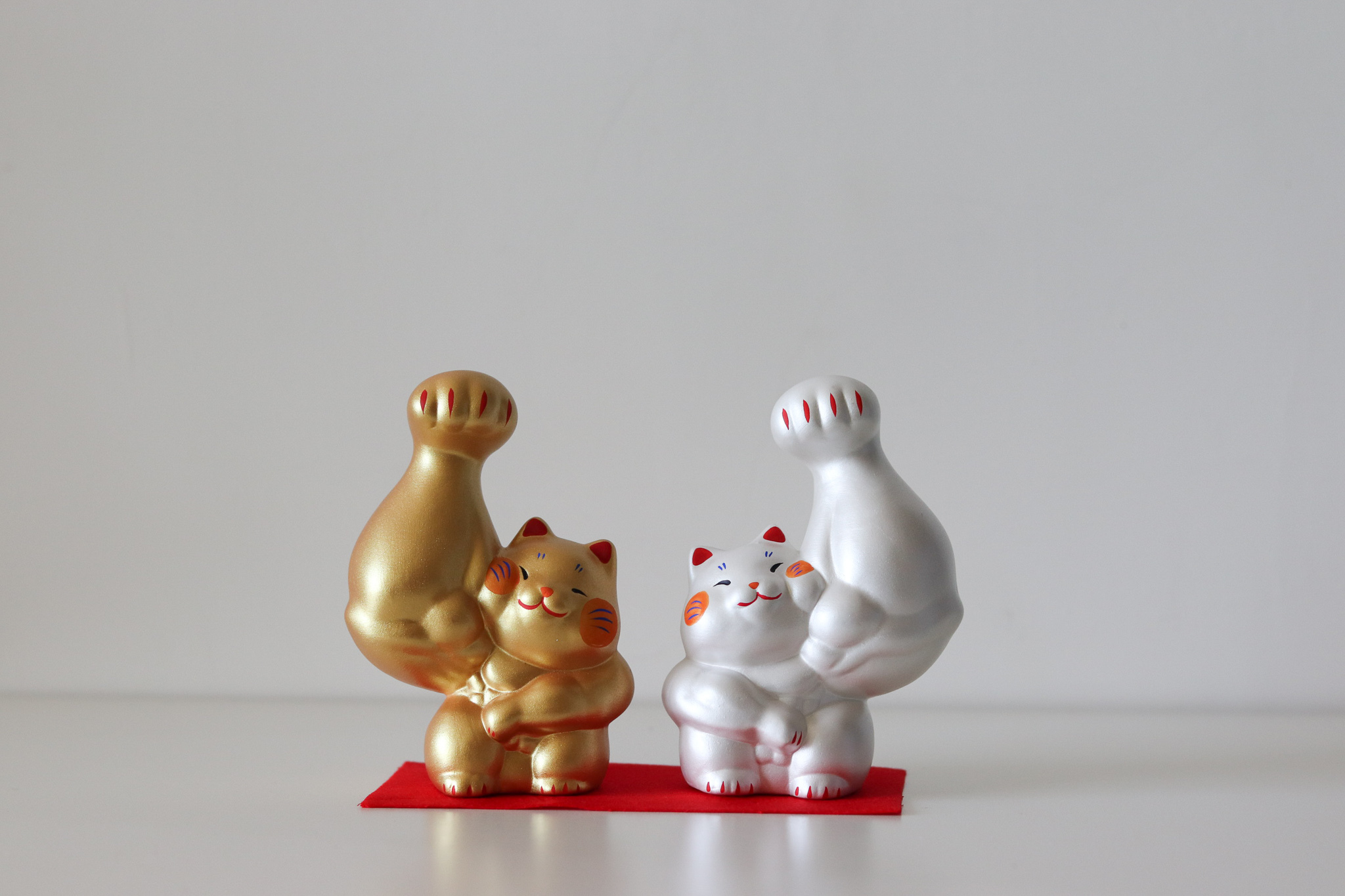 日本 龍虎堂 剛腕 金銀招財貓(大)