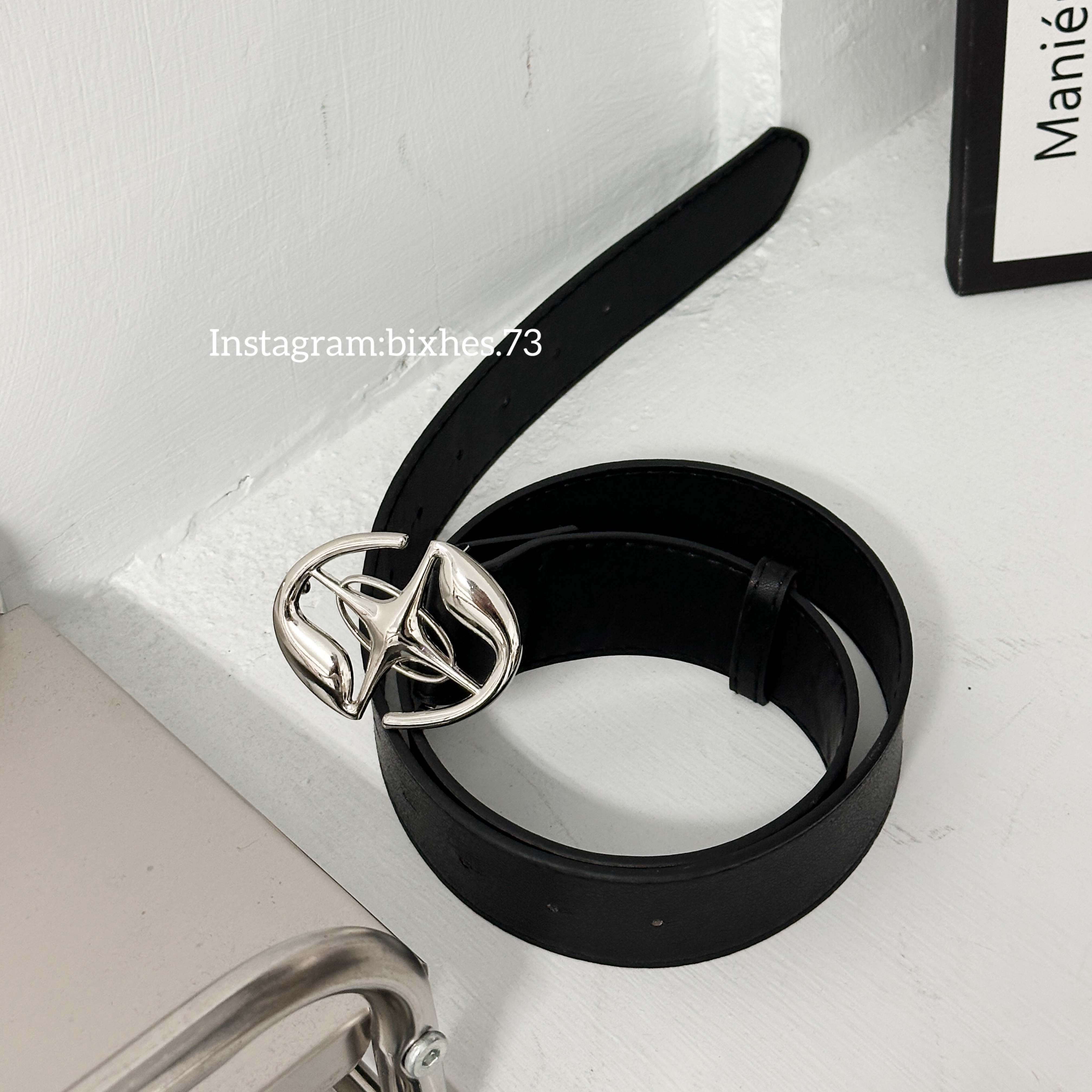 金屬十字星皮帶(P00023)