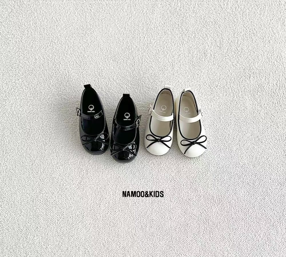 Namoo Fabian Mary Jane Shoes