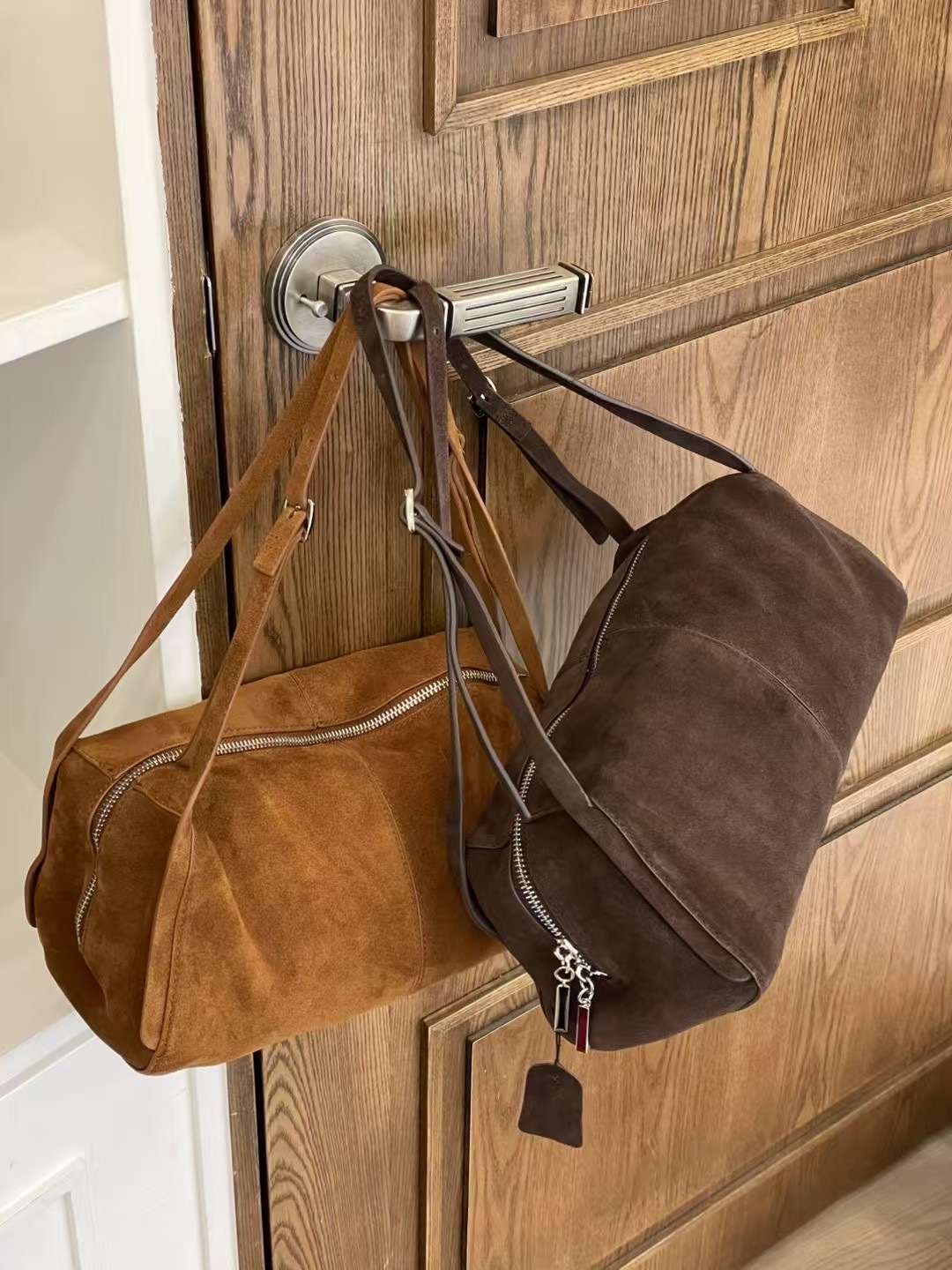 #228LE003 As soft as! Cuboid shoulder bag ⁎Leather Suede