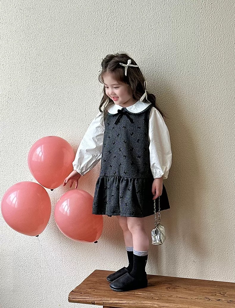 白色娃娃領上衣/灰色蝴蝶結洋裝