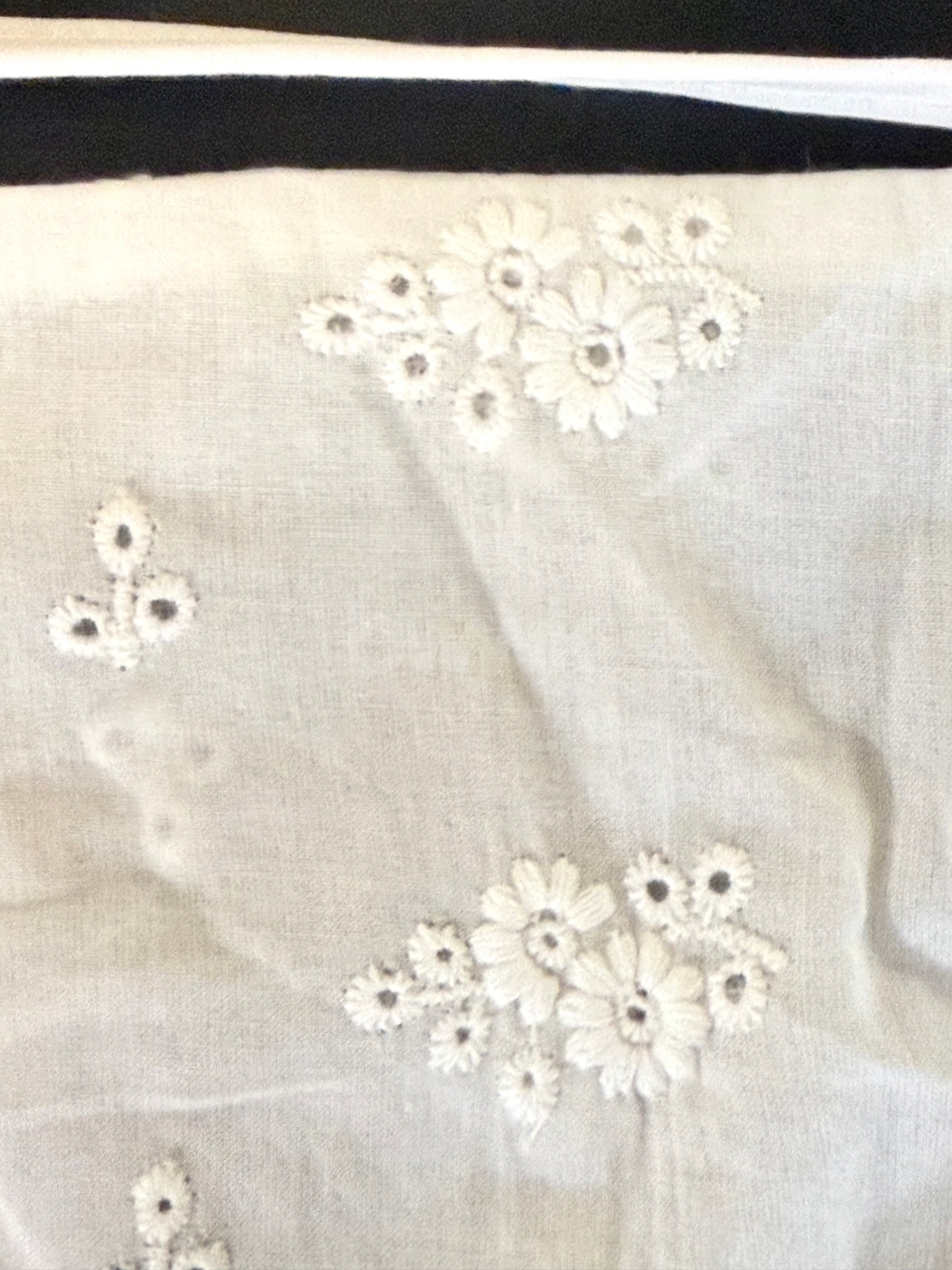 【瑕疵】美背蕾絲娃娃上衣-白