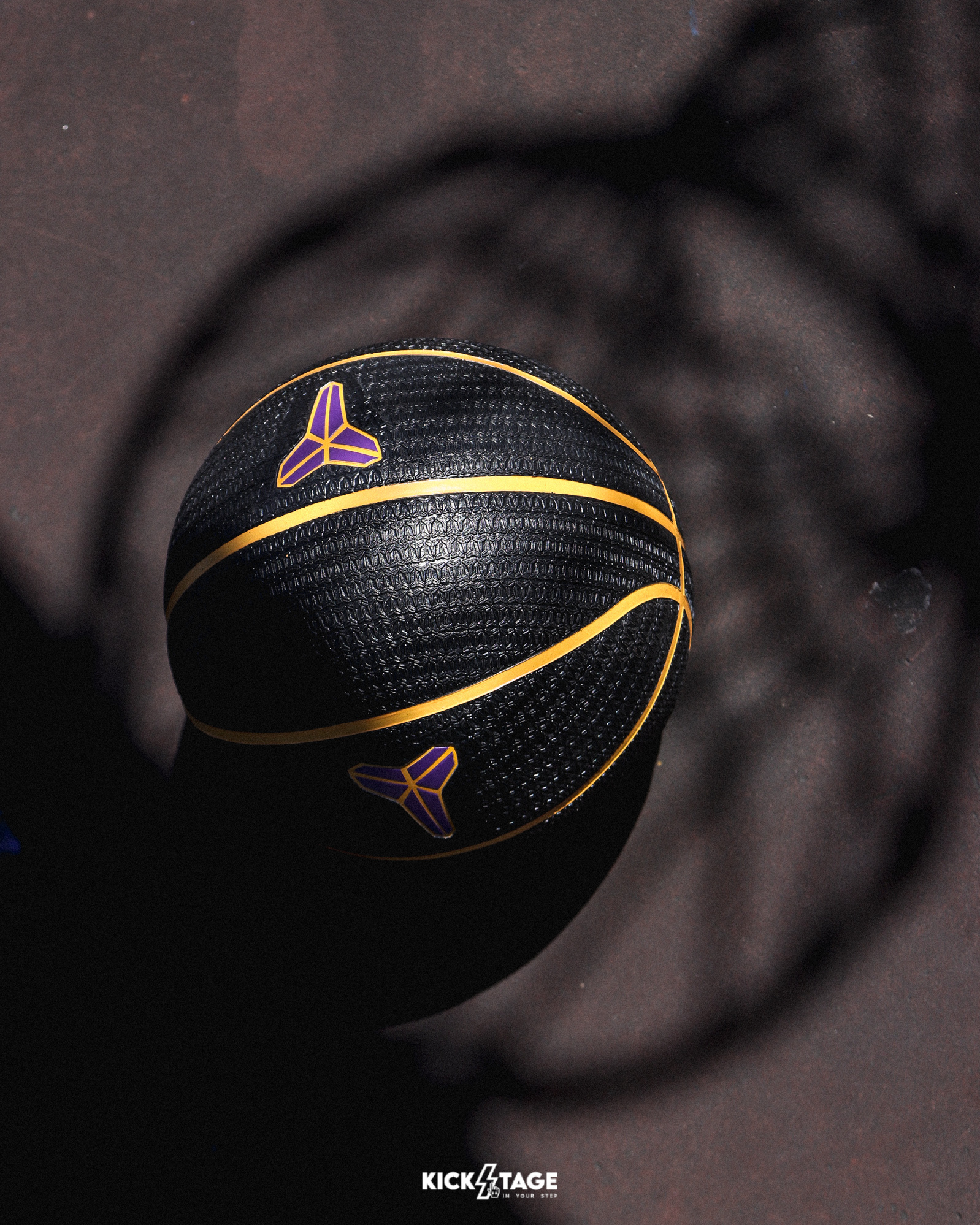 NIKE PLAYGROUND 8P K BRYANT 黑 橘 紫 藍 紅 KOBE 柯比 橡膠 防滑 耐磨 7號球 籃球【N1012519/N1012522/N1015091/N1015242】BBASKETBALL CNY