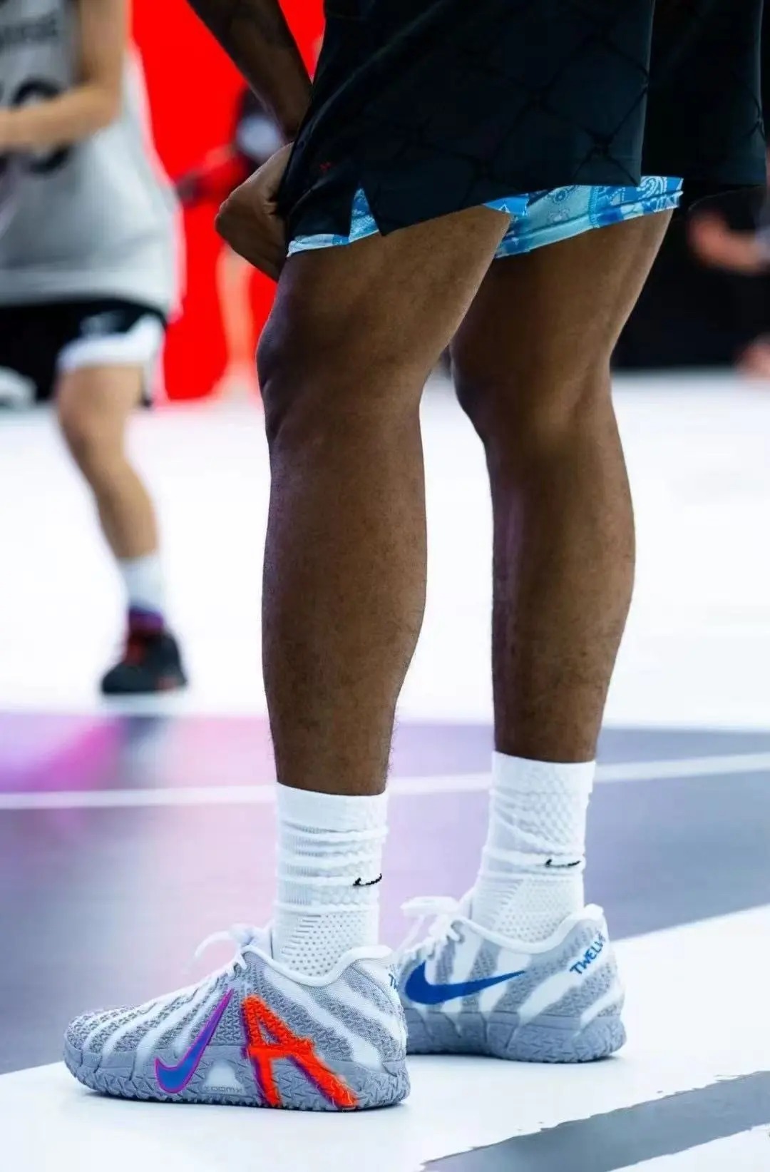 NIKE UNICORN Dri-FIT ADV CUSHIONED CREW SOCKS 白色 格狀網布 紋路 緩震 長襪 中筒襪【FZ3399-100】JA