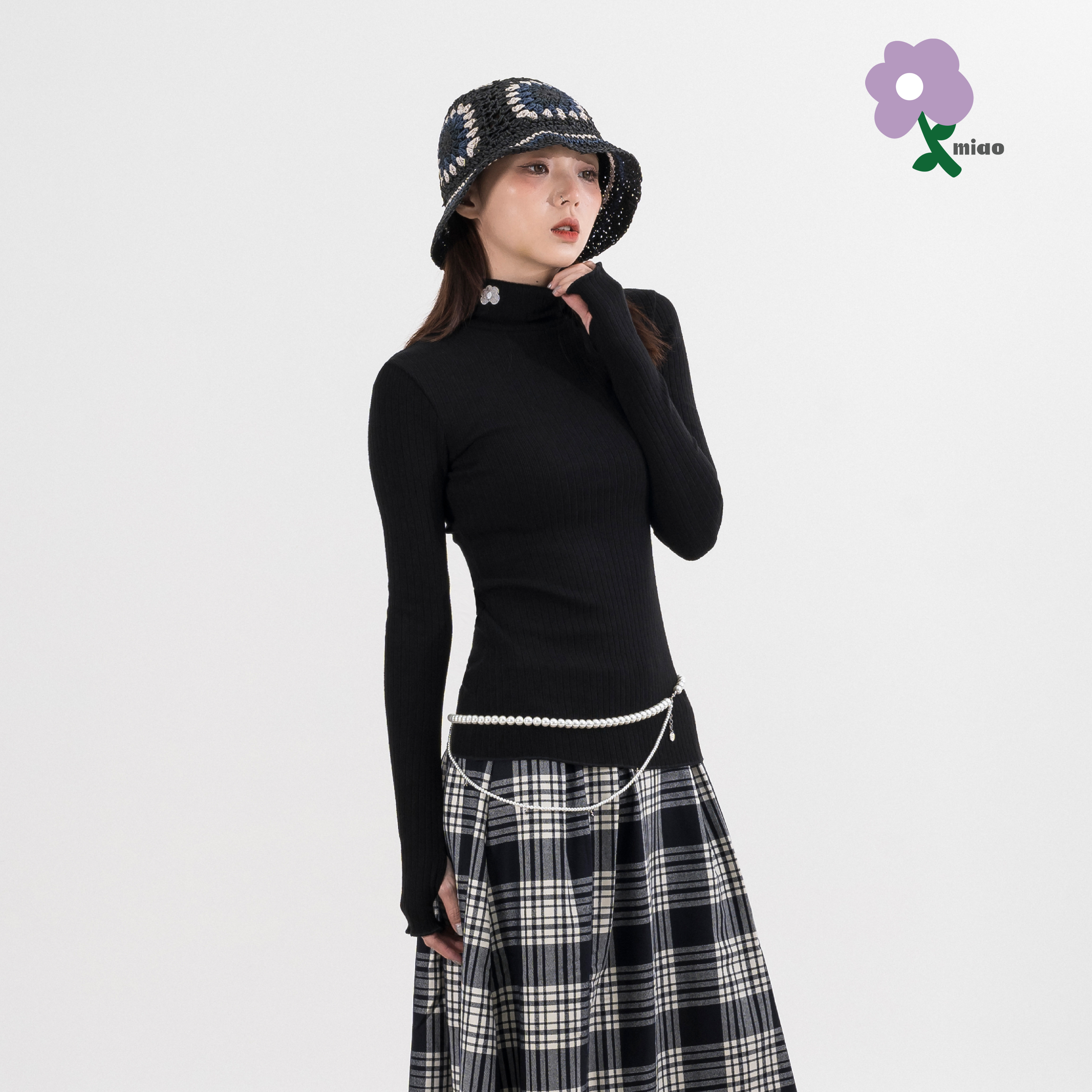 AGILITY MIAO High Neck Top 高領 小花刺繡 長袖上衣 [M-T1]