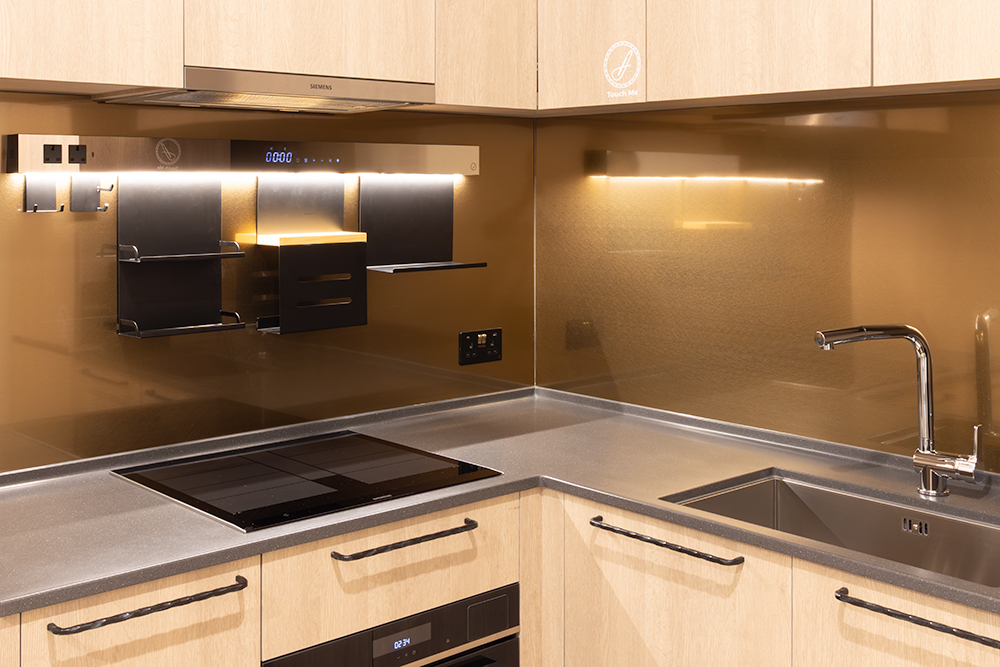 柏蔚森-示範單位- 廚房掛架 展示