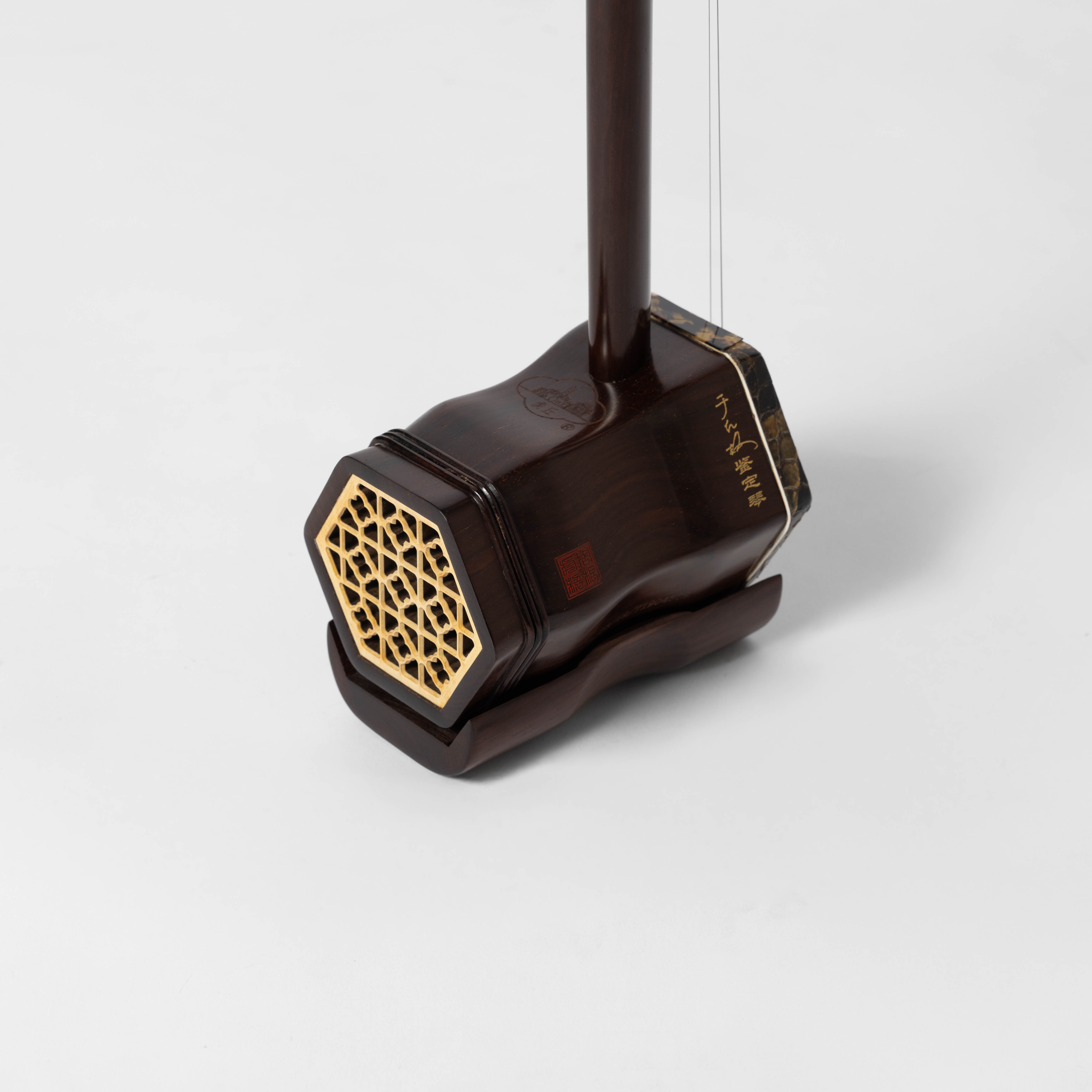 虎丘牌于紅梅簽名老紅木二胡