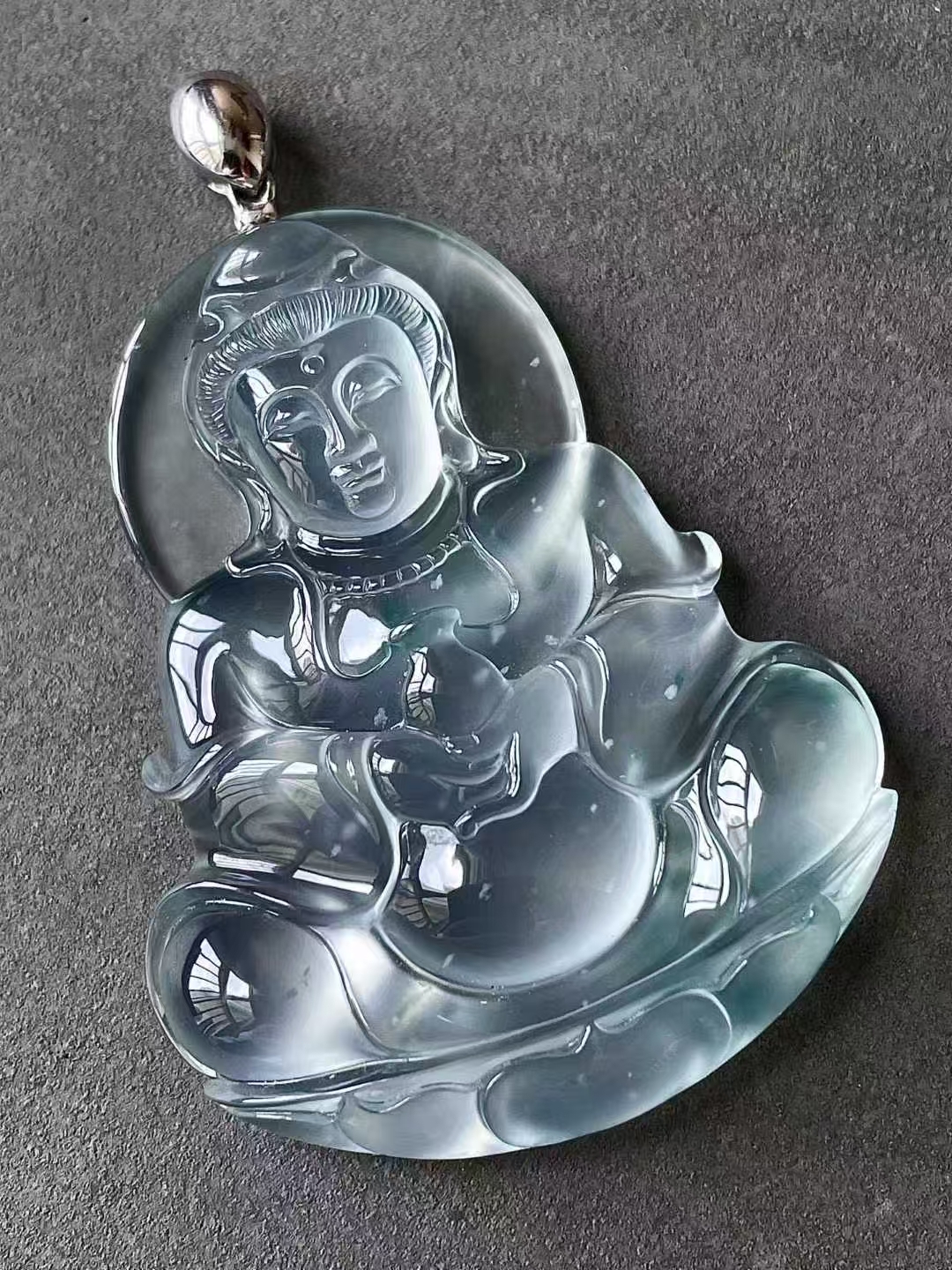 726355 翡翠玻璃種飄花觀音吊墜