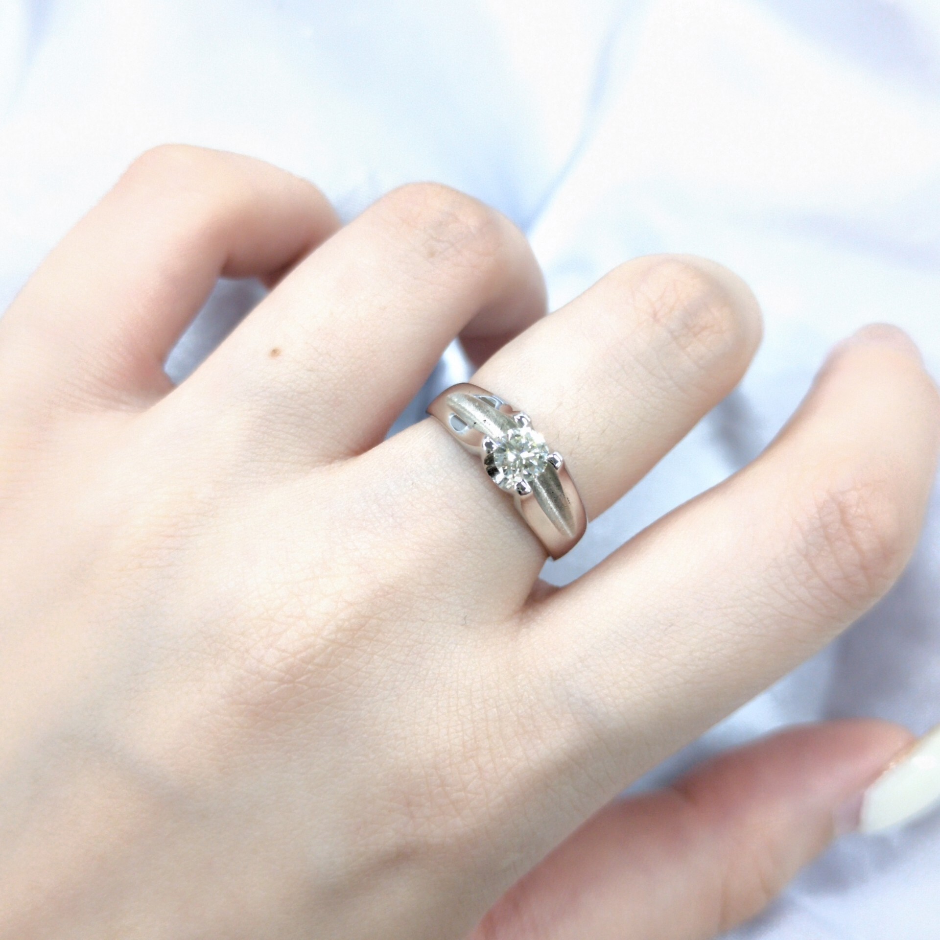 14K White Gold 0.37ct Diamond Ring