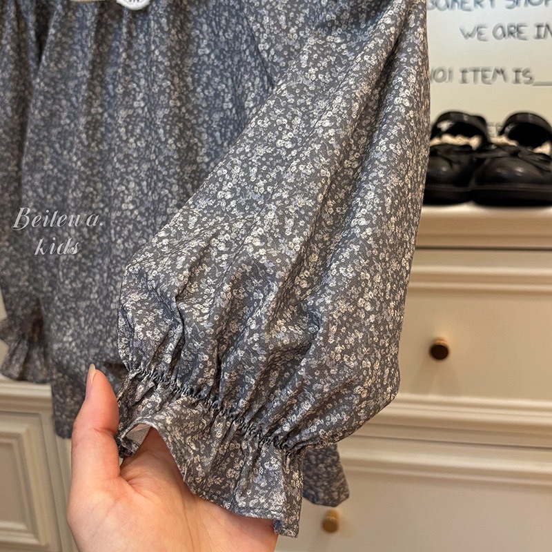 米白領碎花上衣