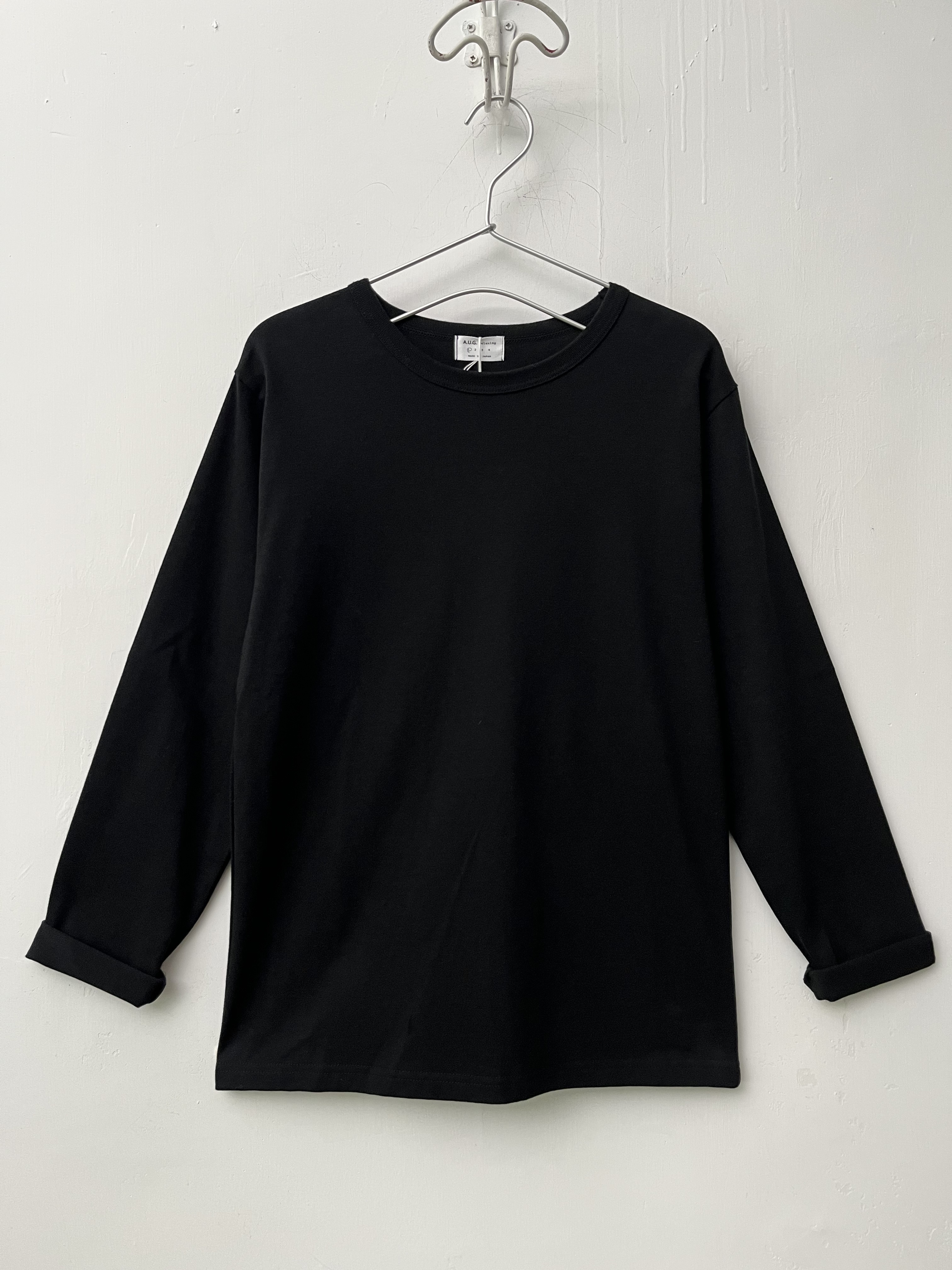 日本製AUG黑色圓領tee