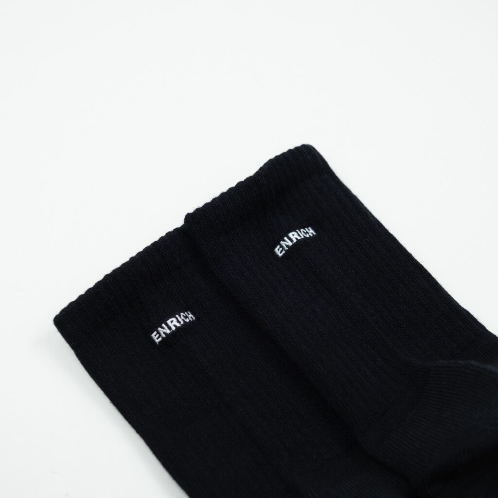 專業抑菌除臭中筒襪 - Black