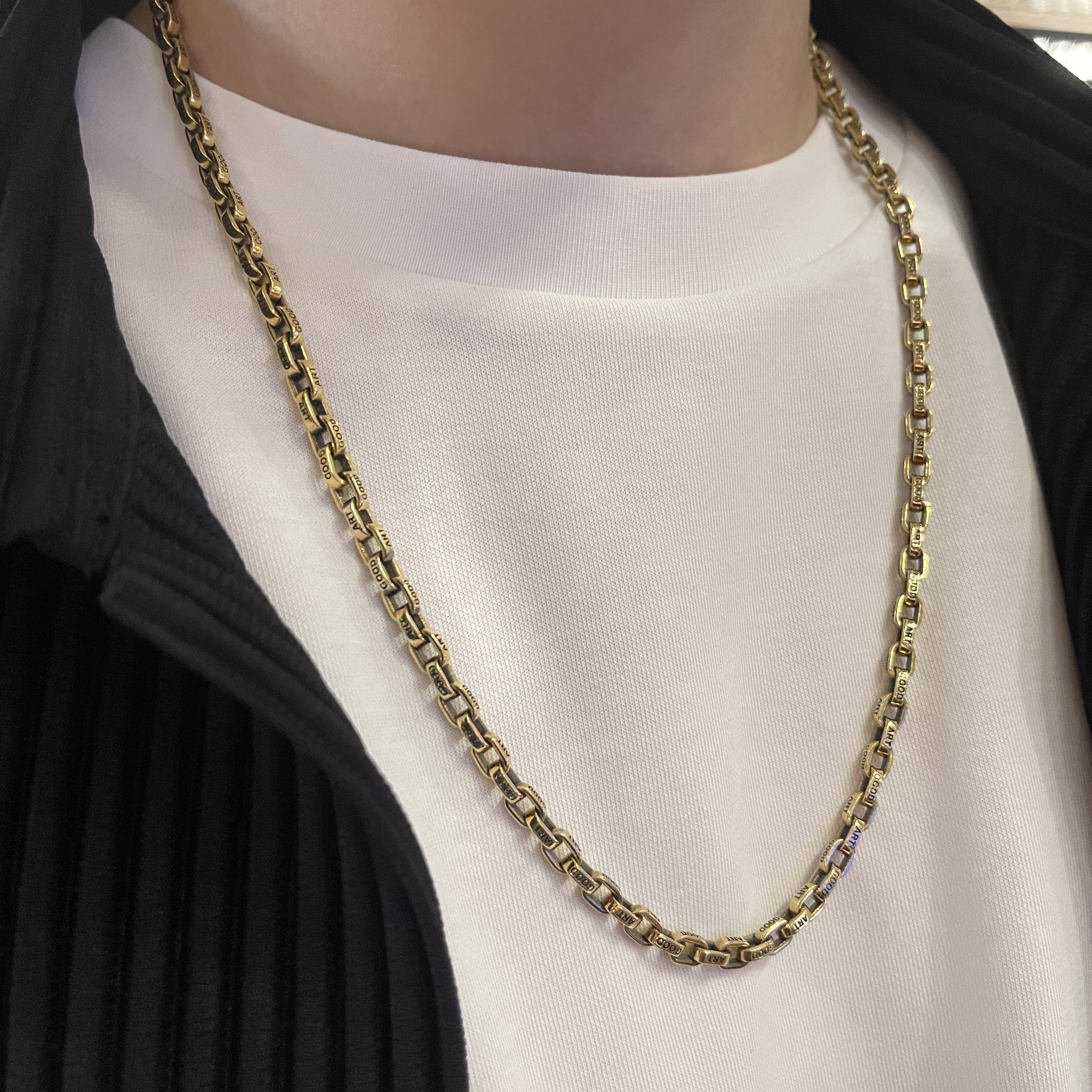 22K Pequeno A Mano Necklace