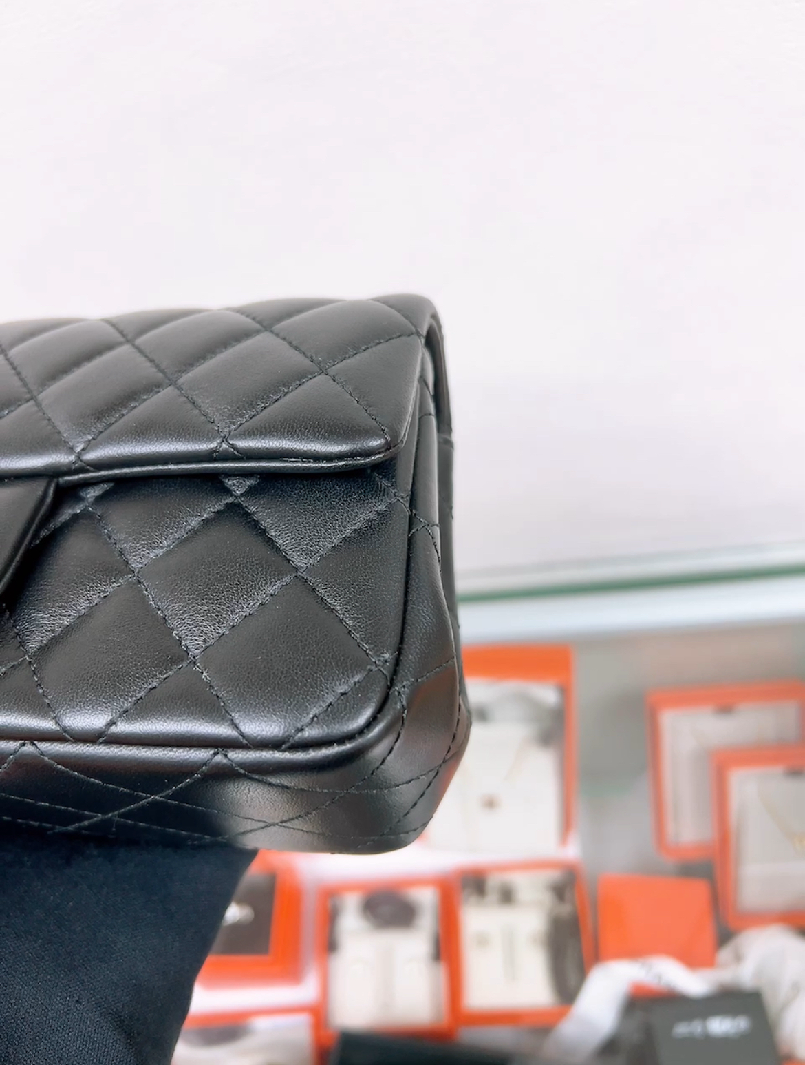 Chanel mini cf 20 / classic flap camellia adjustable chain (black GHW)