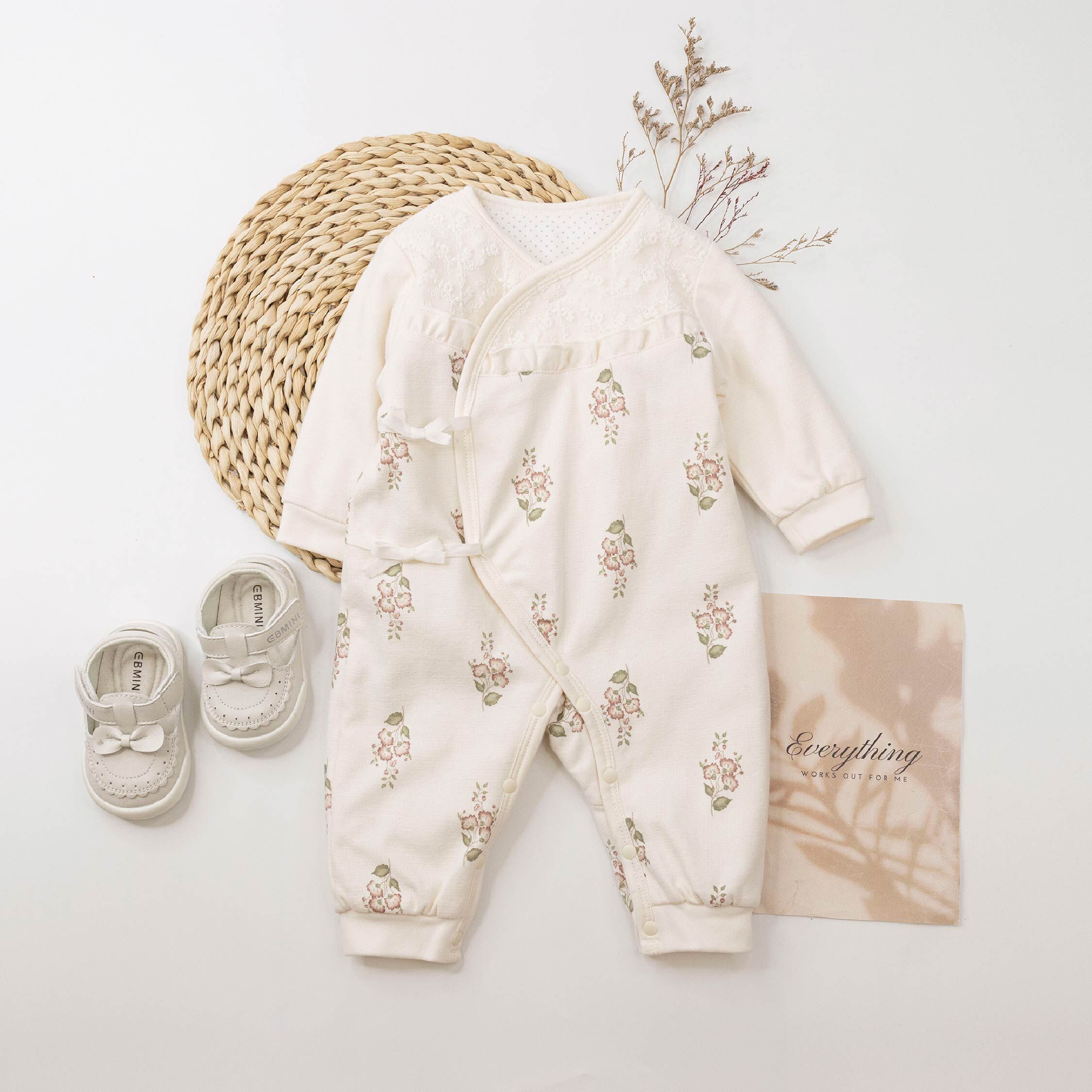 純淨系列【T5001】滿版花朵網紗刺繡鋪棉連身衣