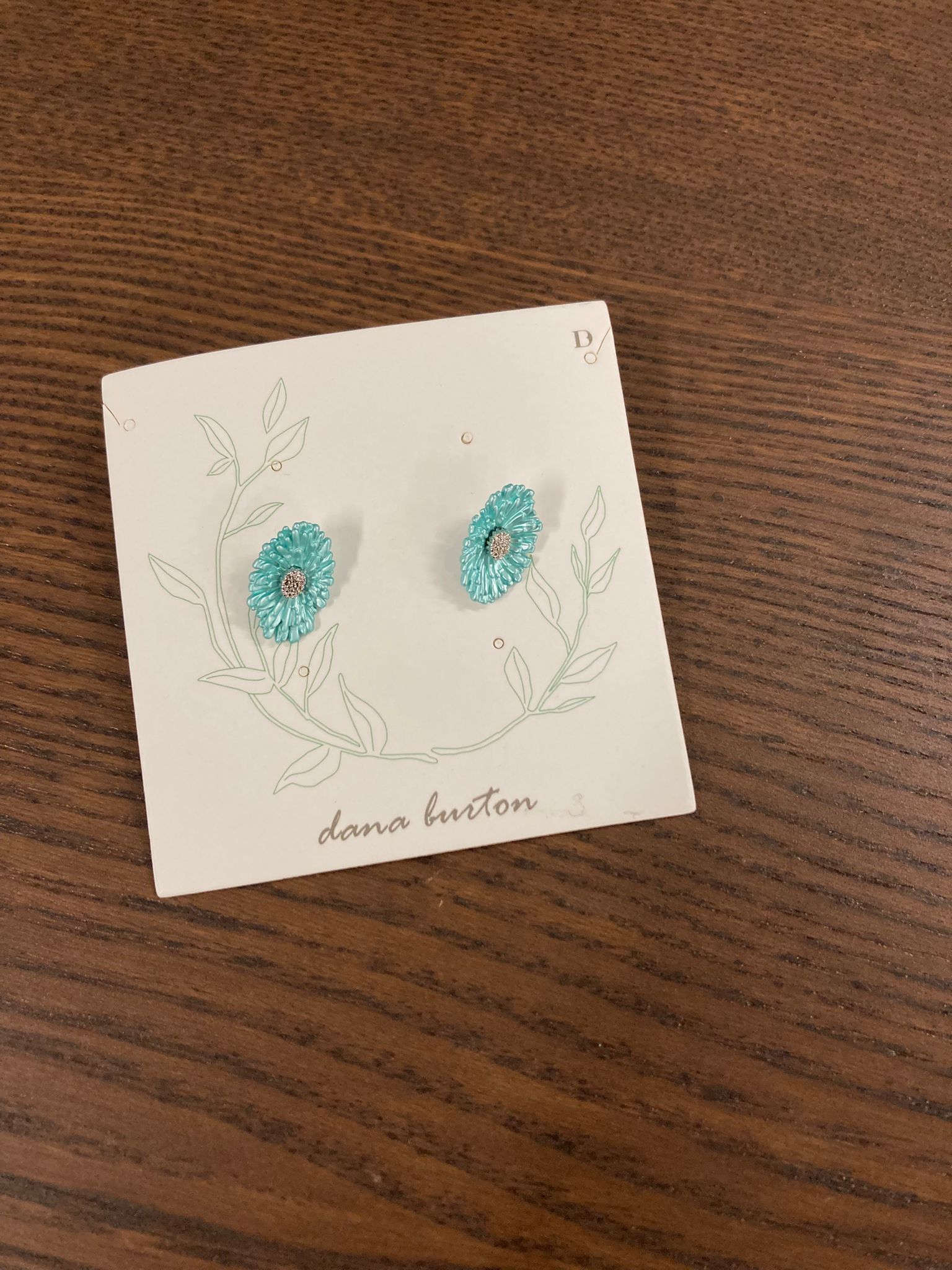 韓國代購DANA 耳環A124