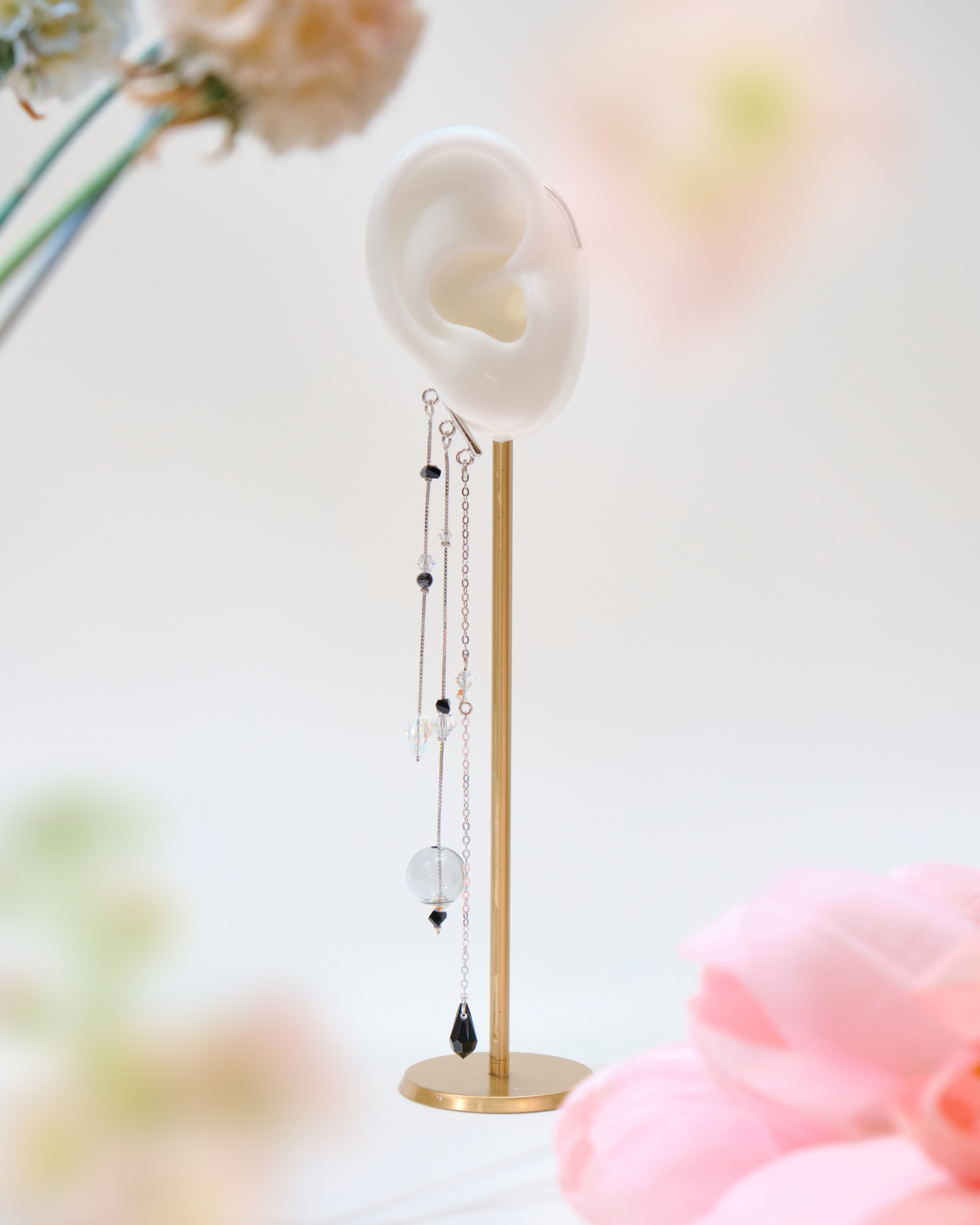 12533 Elegant Crystal Waterfall Ear Hook