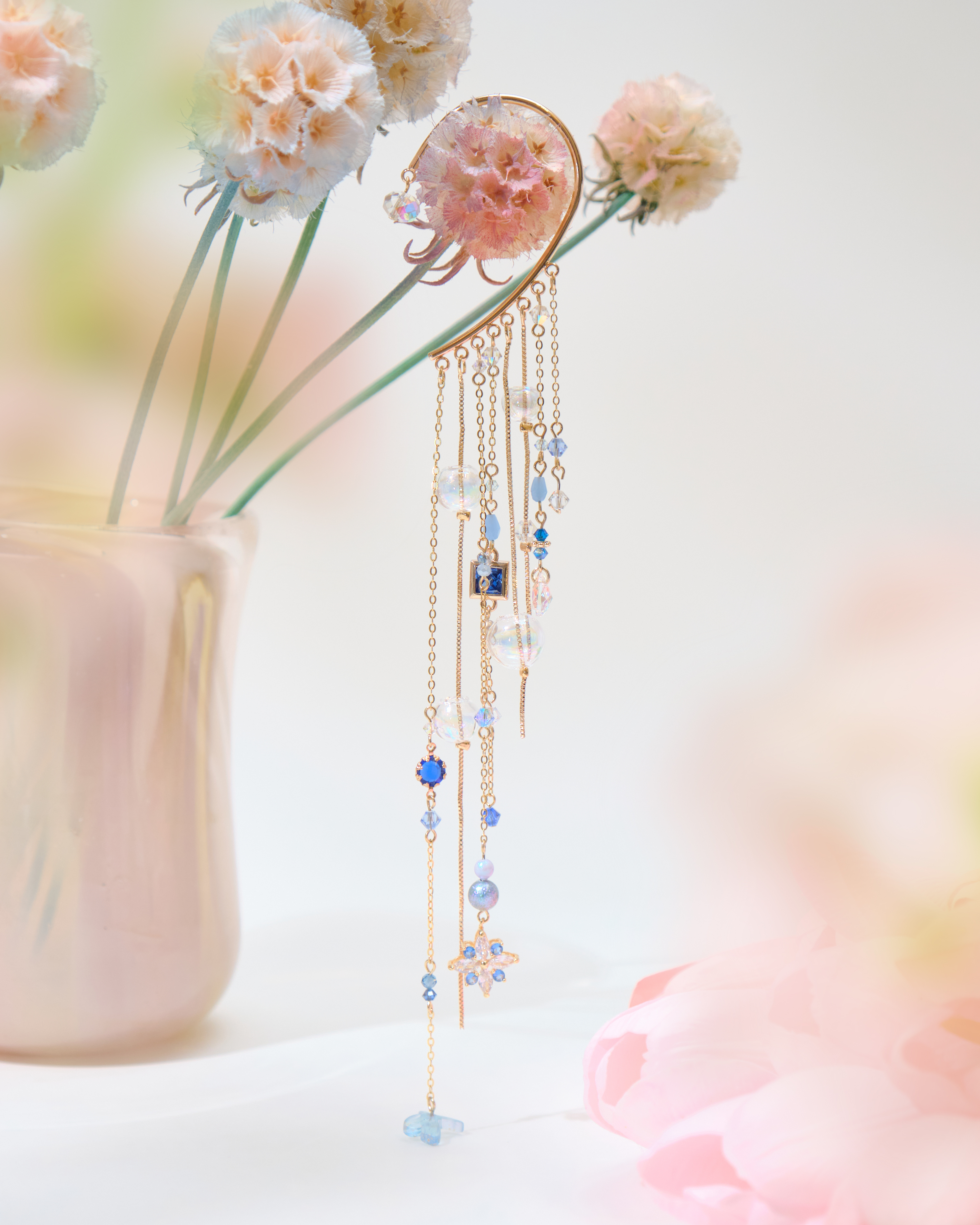 12536 Elegant Crystal Waterfall Ear Hook