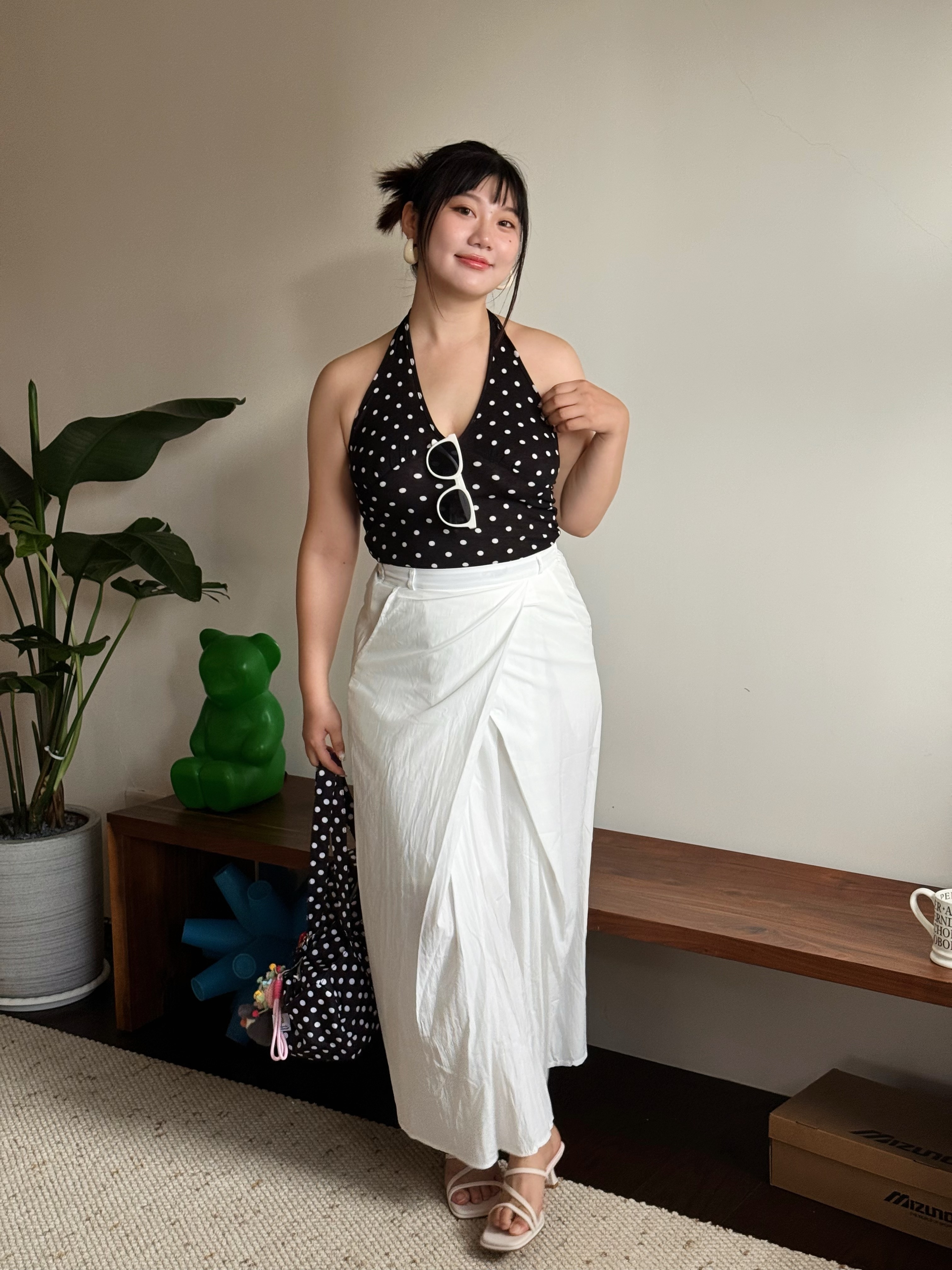 B3 壓褶顯瘦 高腰A字半身裙（黑/白）