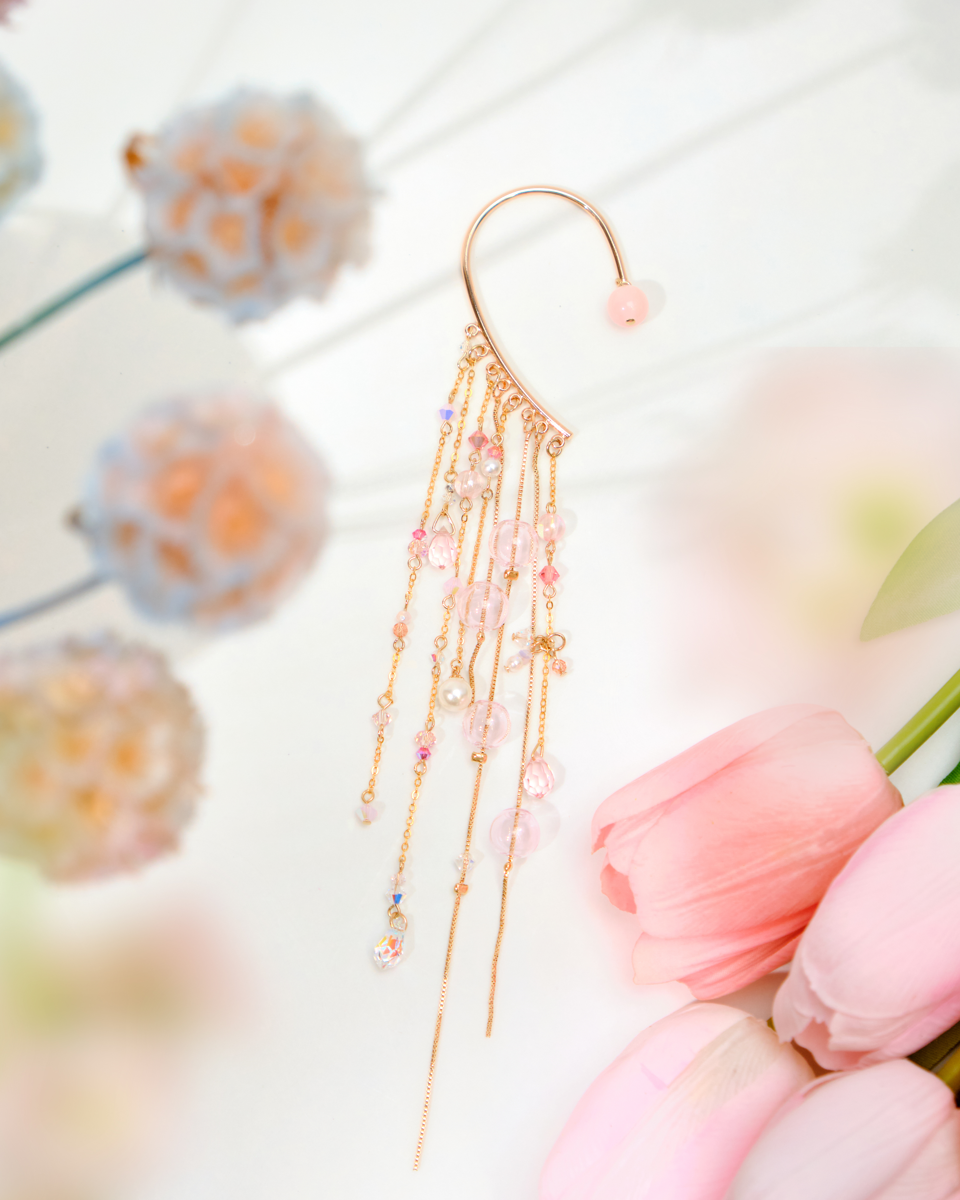 12535 Elegant Crystal Waterfall Ear Hook
