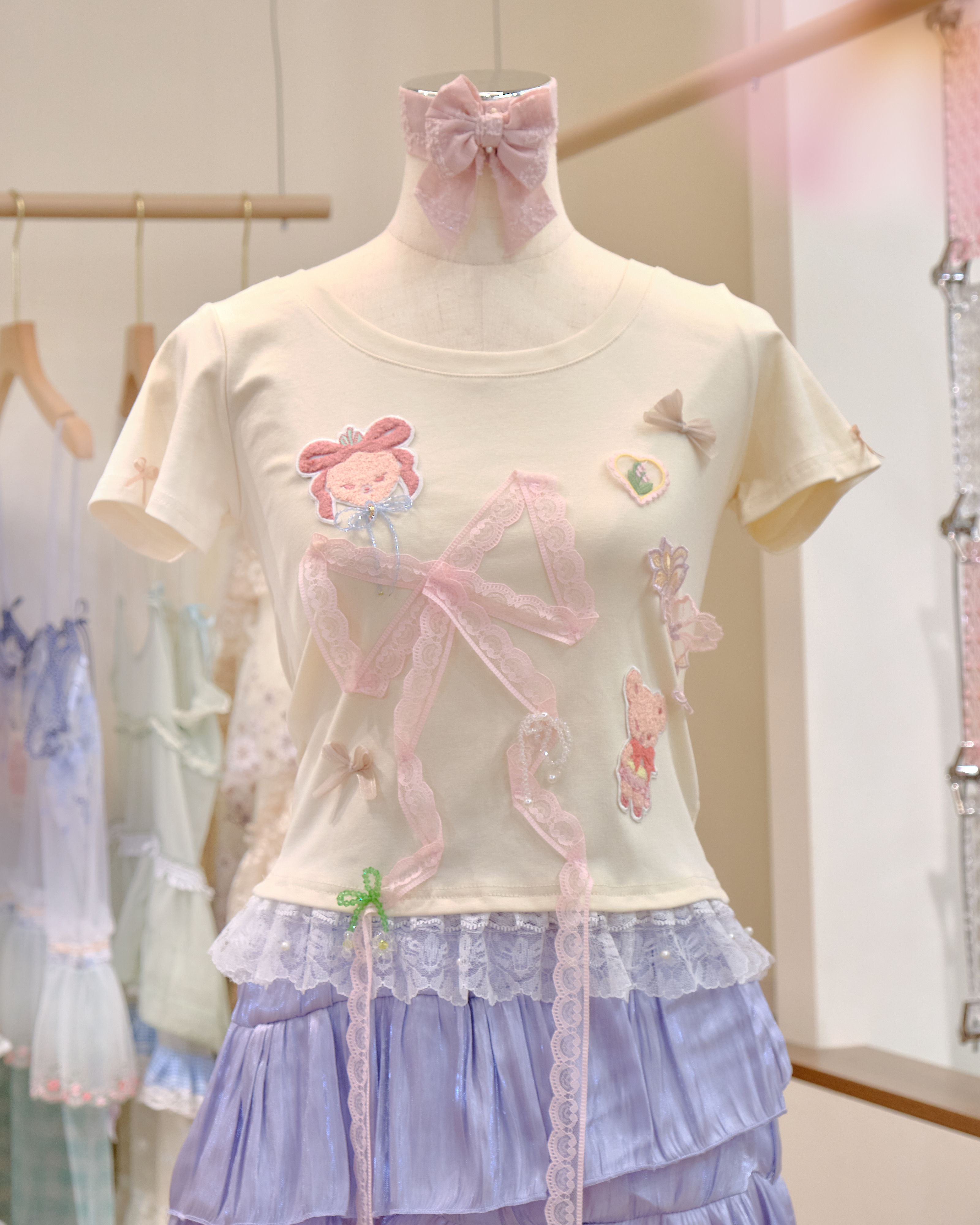 12572 Embroidered Lace Ribbon T-Shirt Top