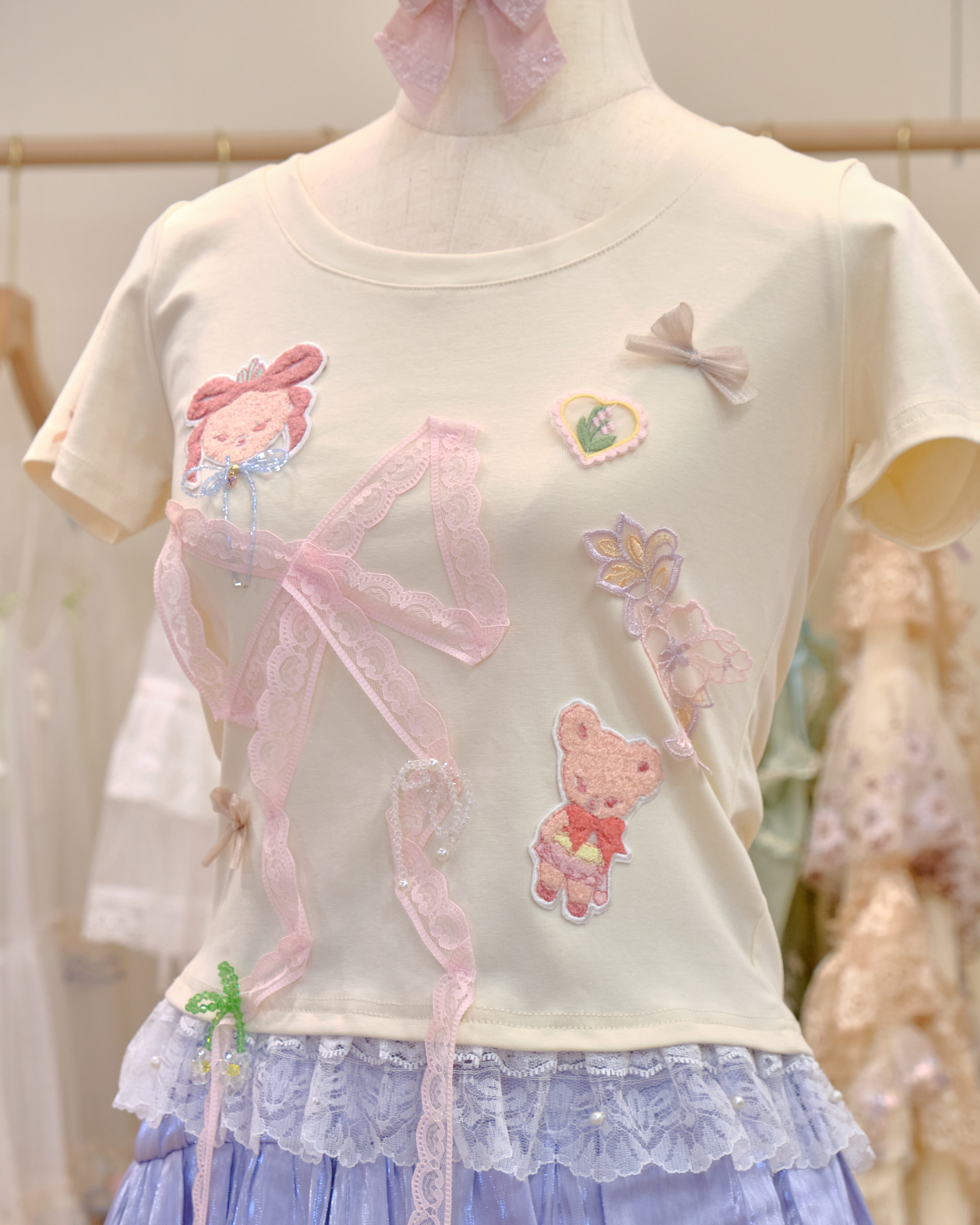 12572 Embroidered Lace Ribbon T-Shirt Top