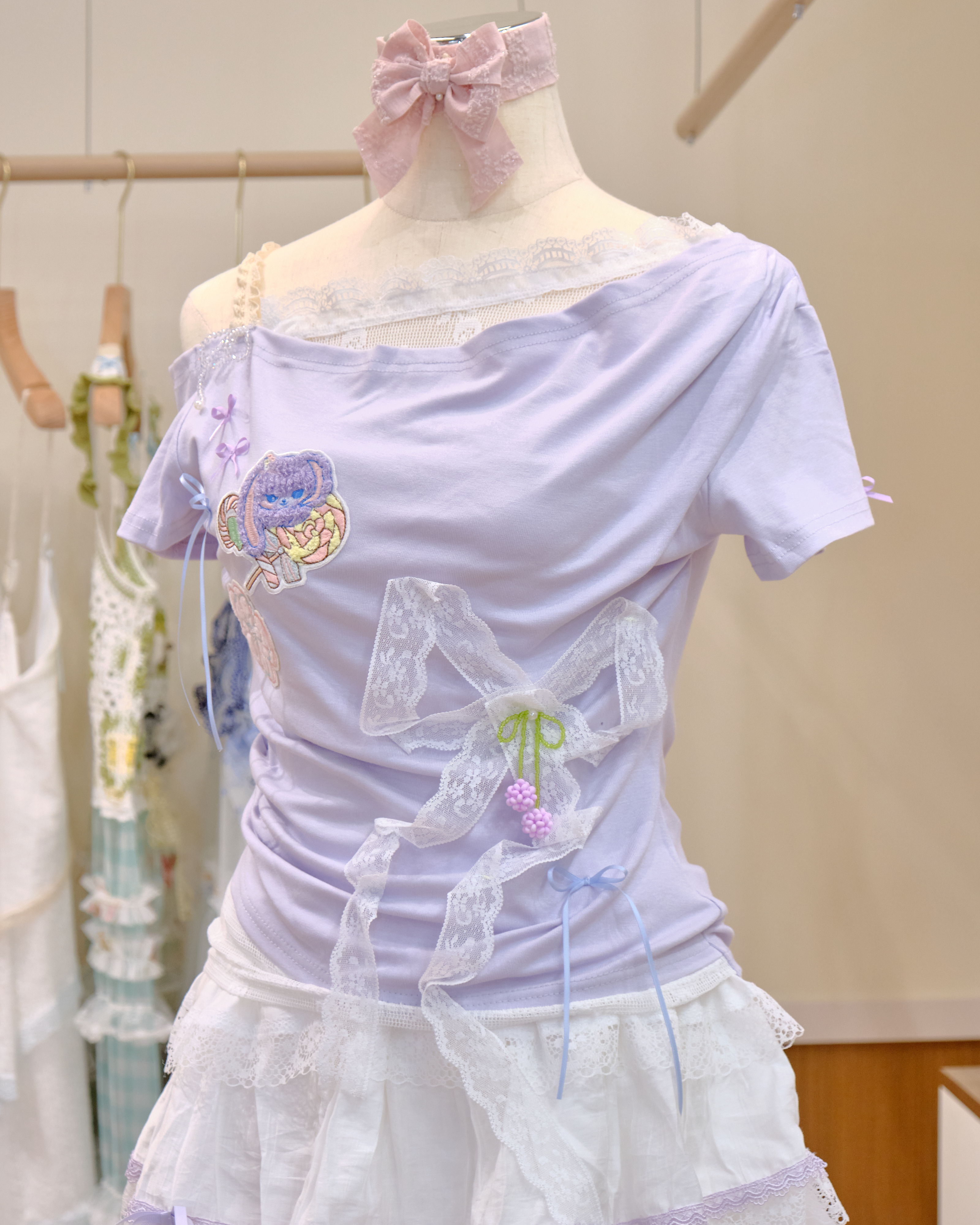 12574 Embroidered Lace Ribbon Off-Shoulder T-Shirt Top