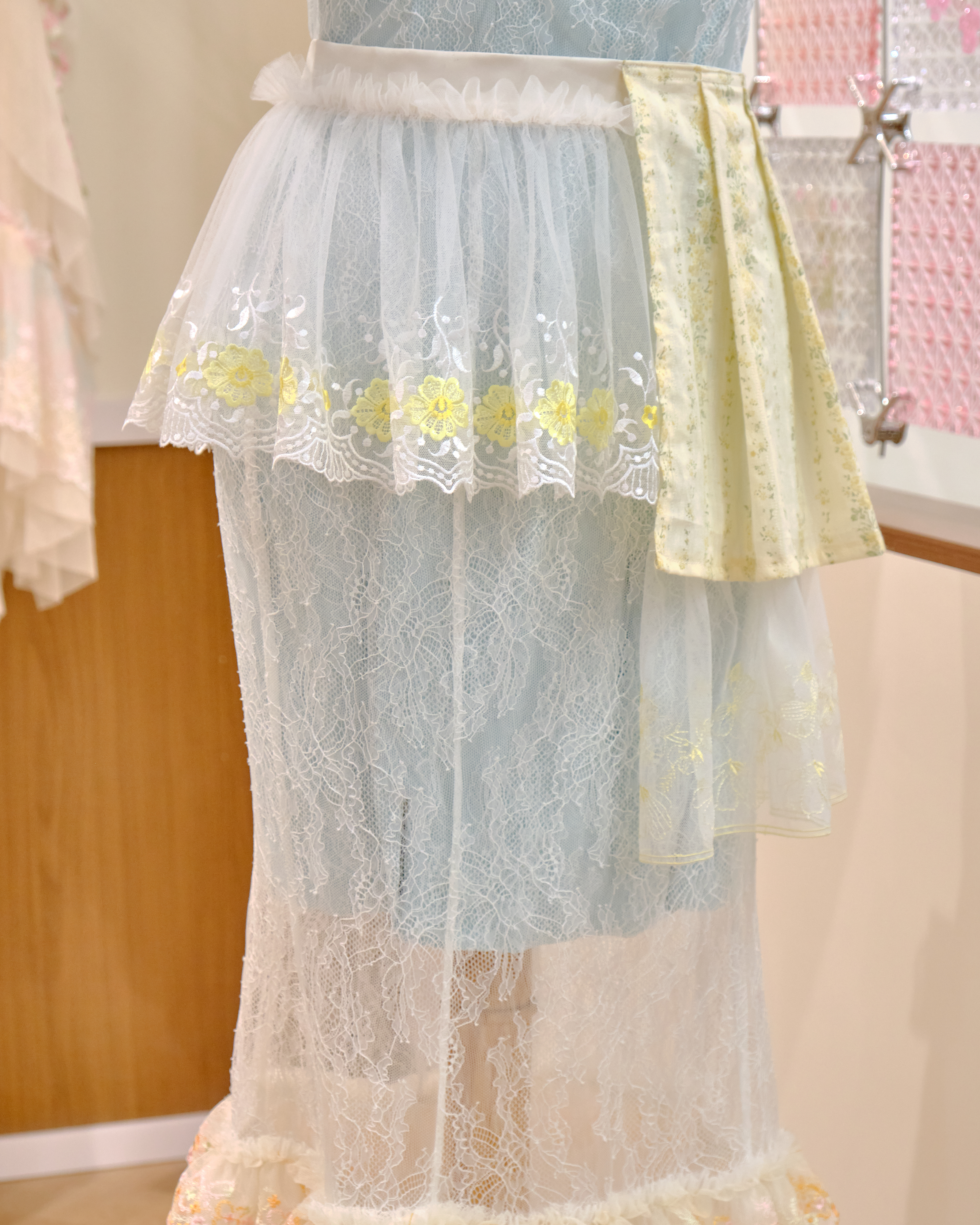 12662 Elegant Academy-Style Irregular Layered Lace Long Dress Cover