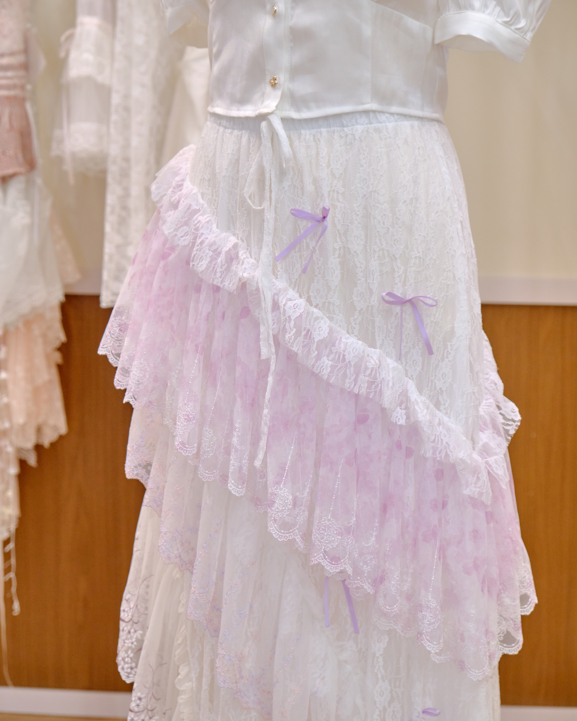 12636 Spiral Pattern Layered Lace Skirt