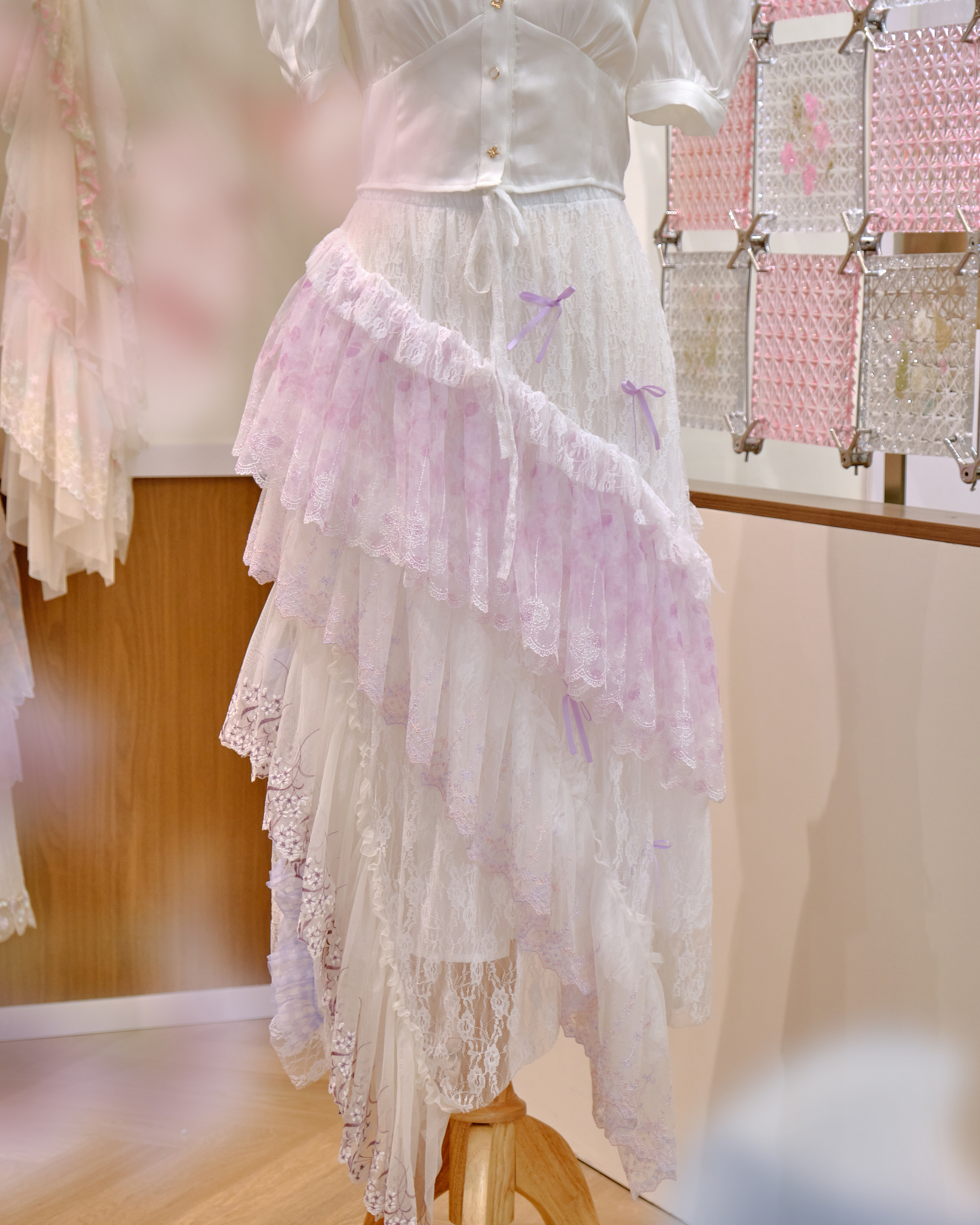 12636 Spiral Pattern Layered Lace Skirt