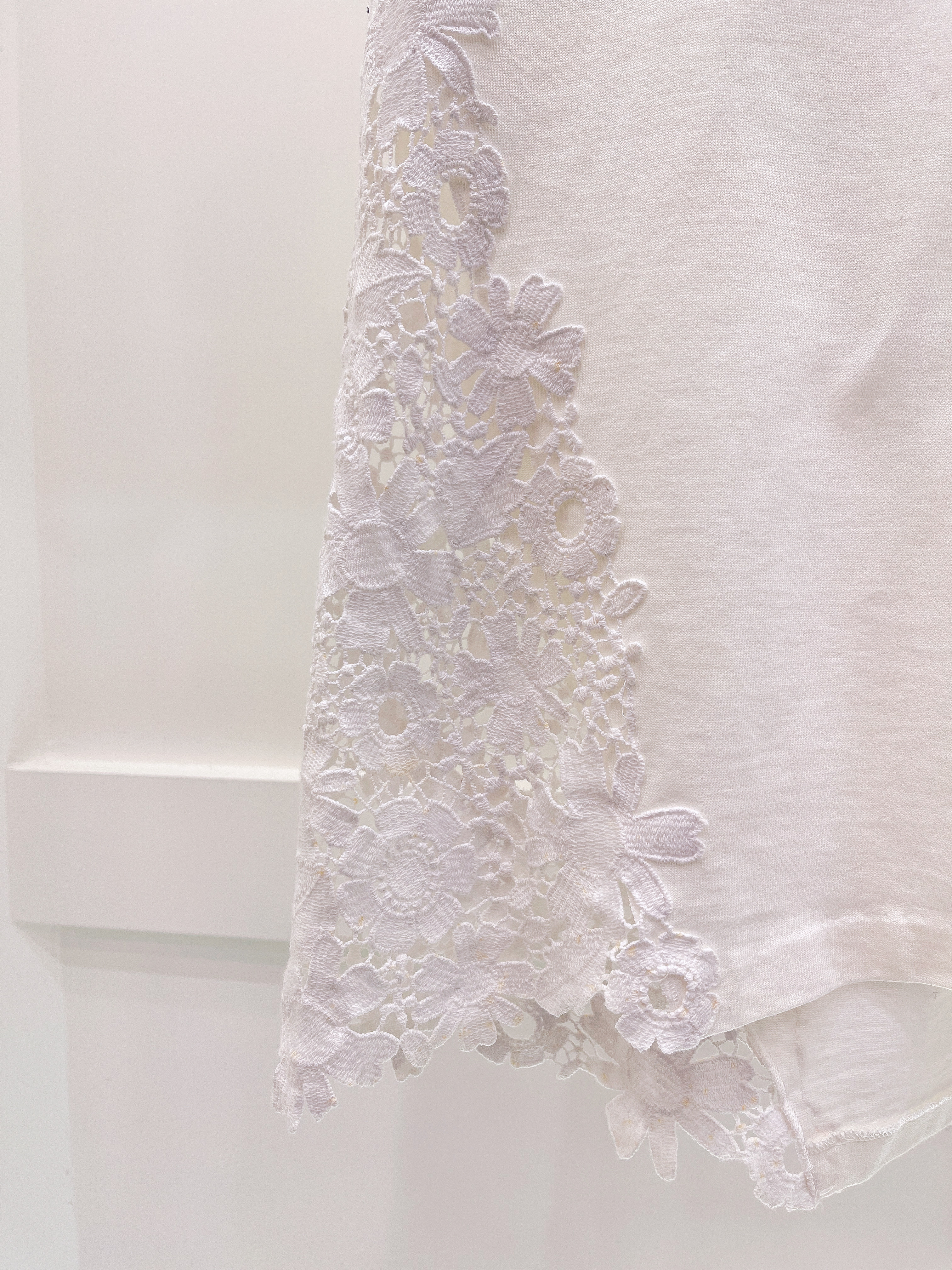 側LACE花無袖上衣