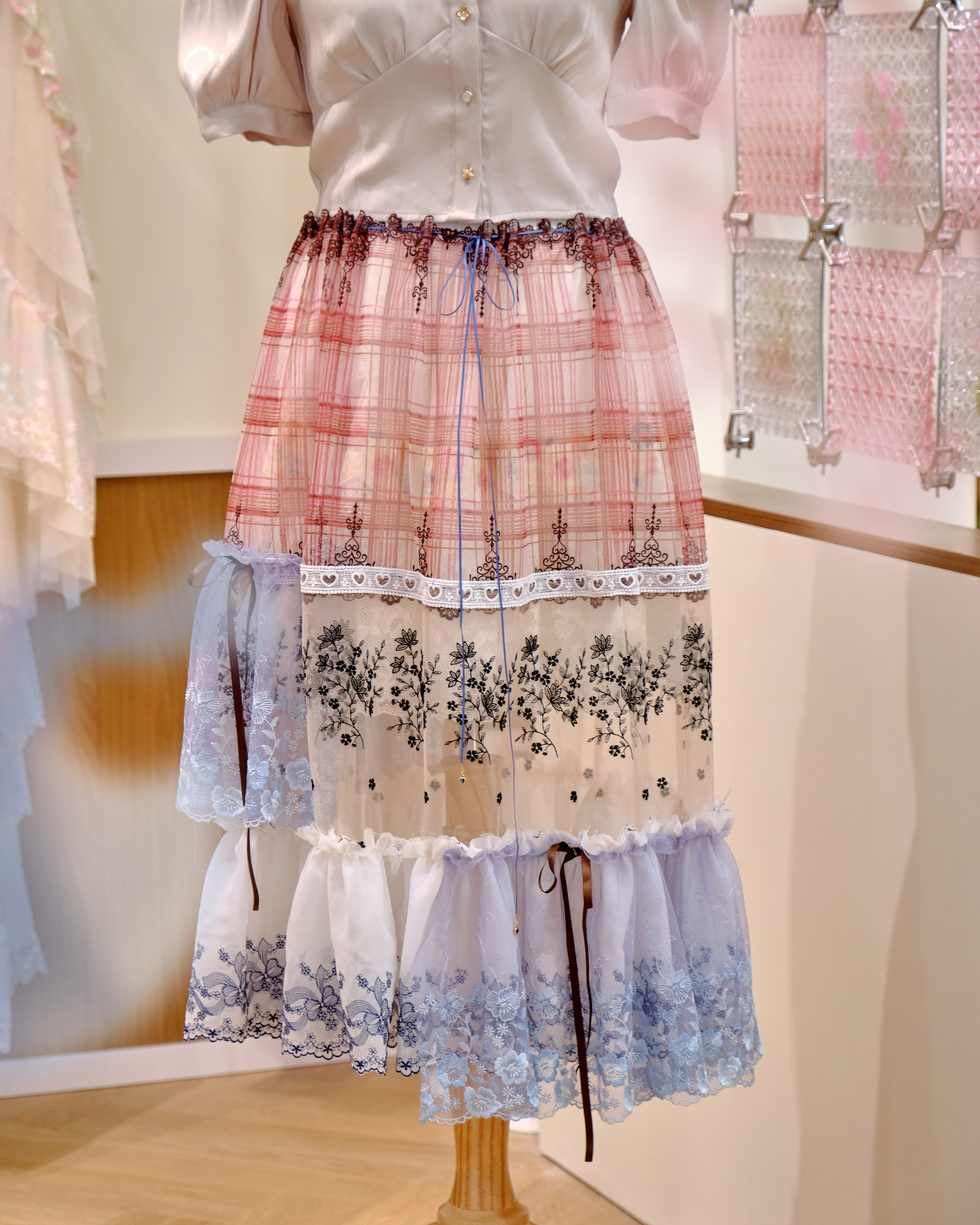 12604 2-in-1 Lace Short Skirt Pants and Sheer Skirt Cover Set