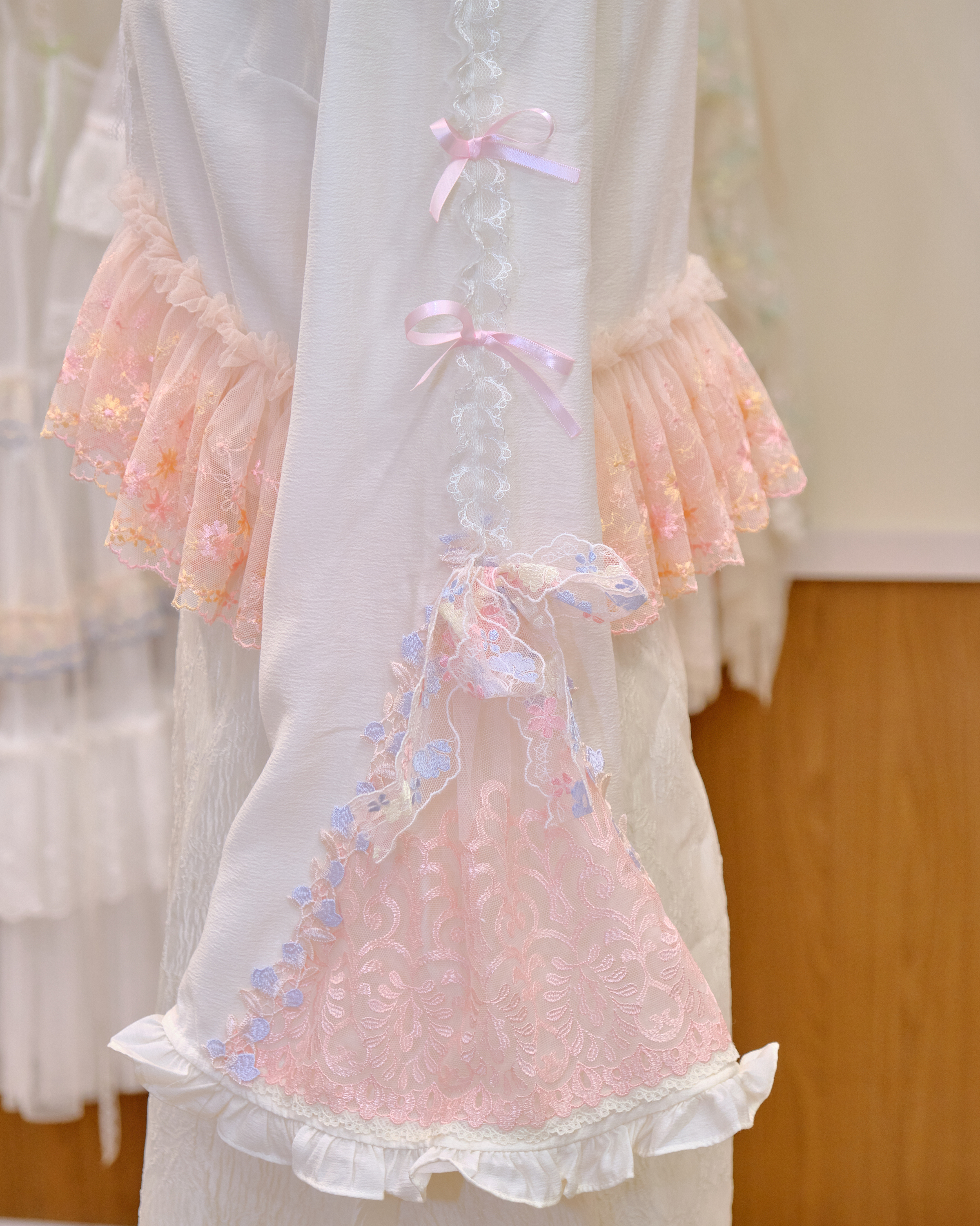 12595 Ruffle Ridge Flared Sleeve High-Waist Thin Jacket