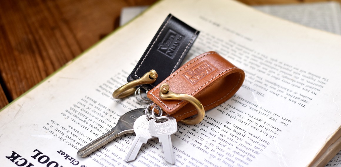 VanNuys E092 Vintage Shrink Leather Keychain