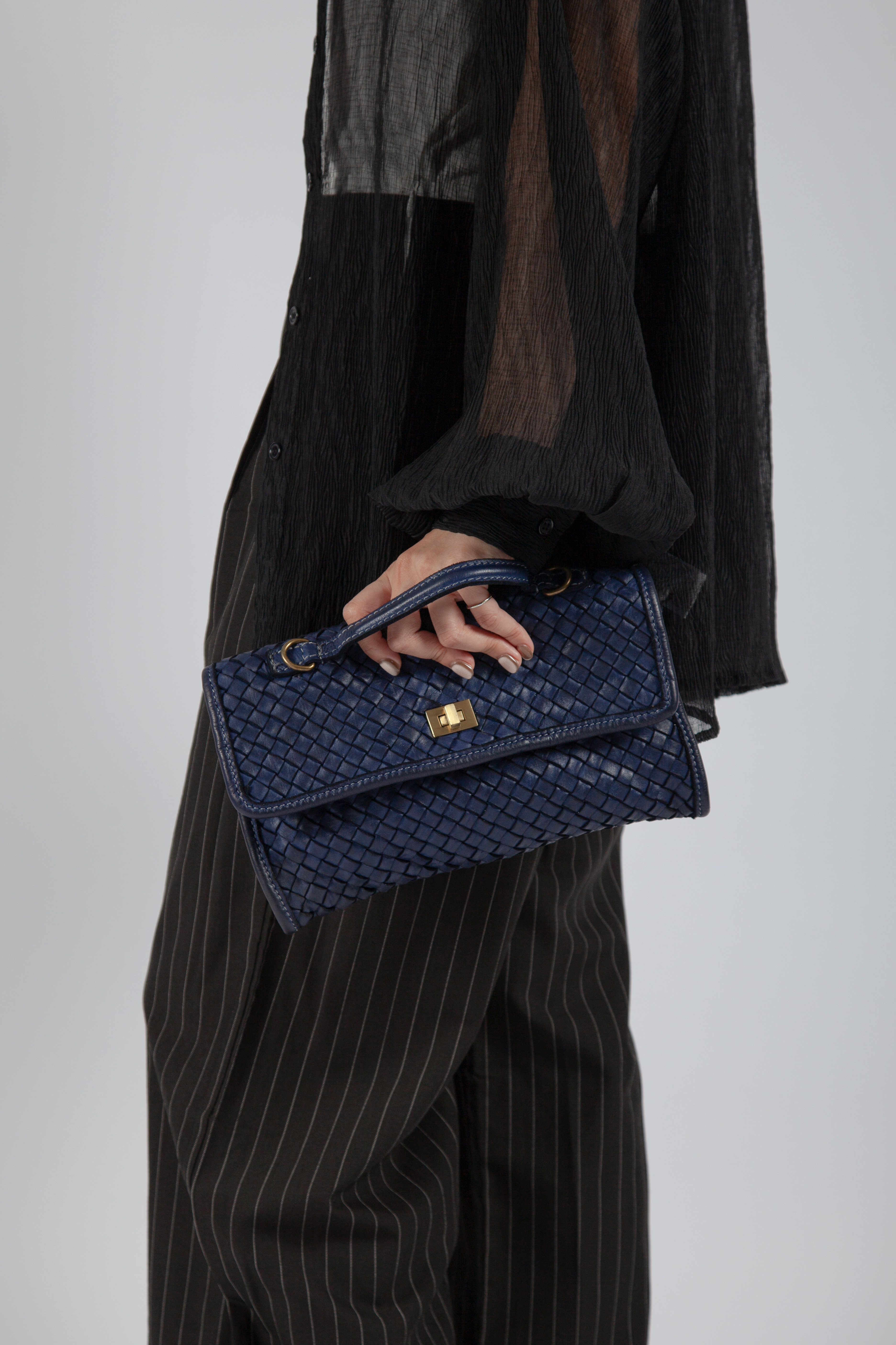 Woven Purse 編織信封包 深藍